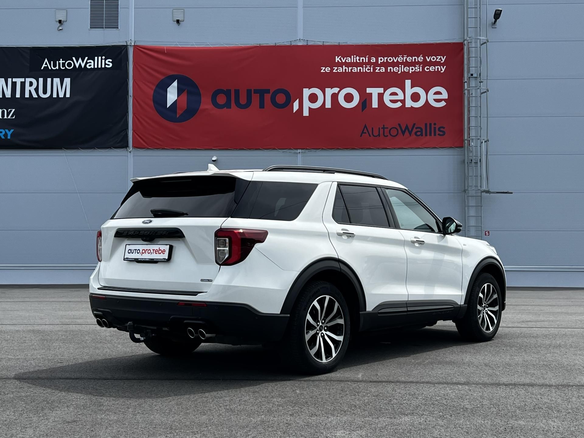 Ford Explorer, 3.0 V6 PHEV 336kW ST-X DPH TZ - fotka 4