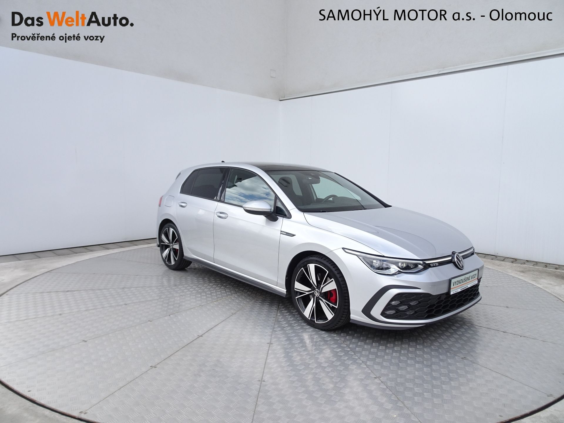 Volkswagen Golf, GTD 2.0TDI DSG - fotka 6
