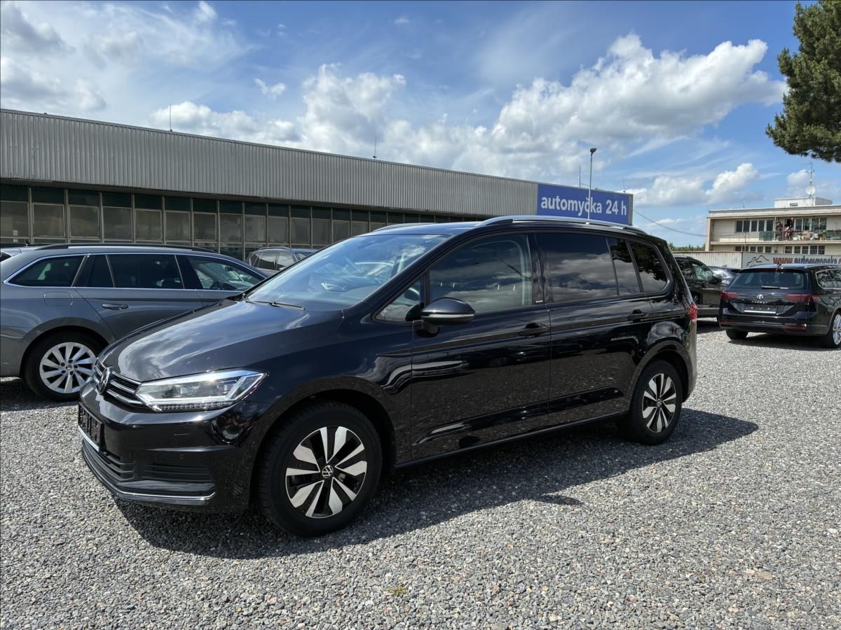 Volkswagen Touran, 2,0 TDI ,7 MÍST,TAŽNÉ,KAMERA