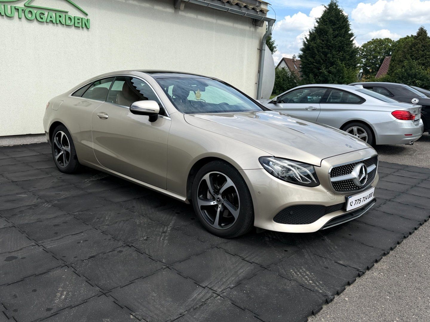 Mercedes-Benz Třídy E, E220D 120kW Harman/Kardon, DPH - fotka 2