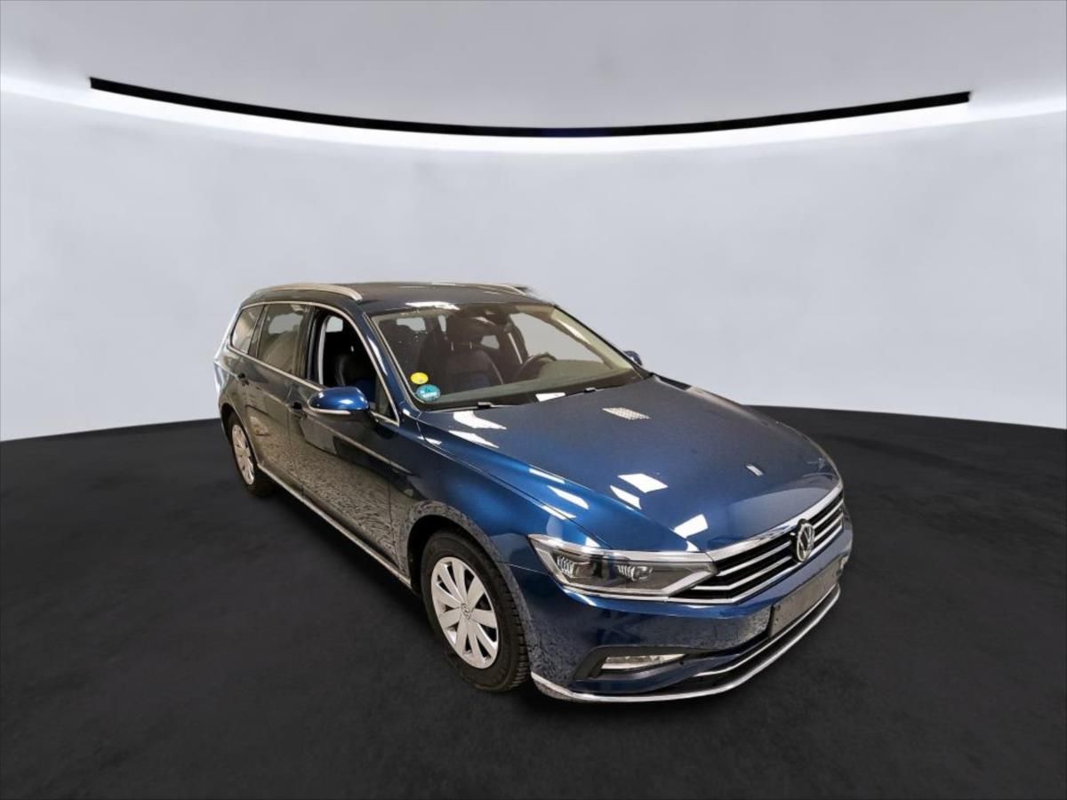 Volkswagen Passat, 2,0 TAŽNÉ,IQ LIGHT,VIRTUAL - fotka 2