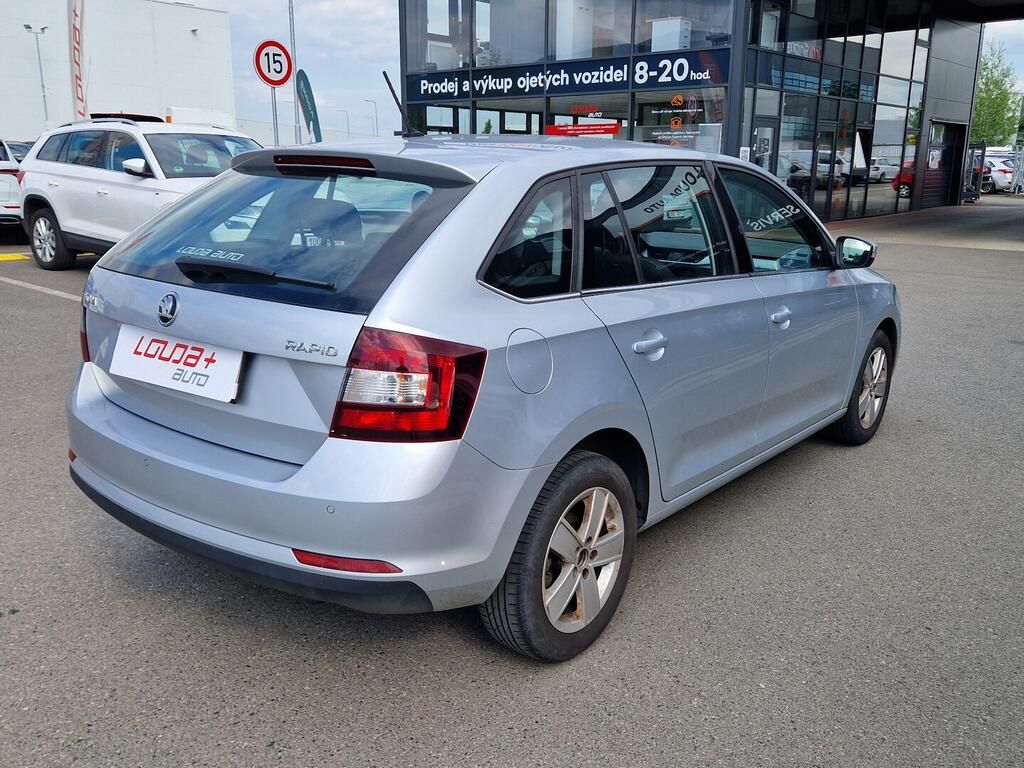 Škoda Rapid, Ambition 1.0 TSI 81 kW - fotka 2