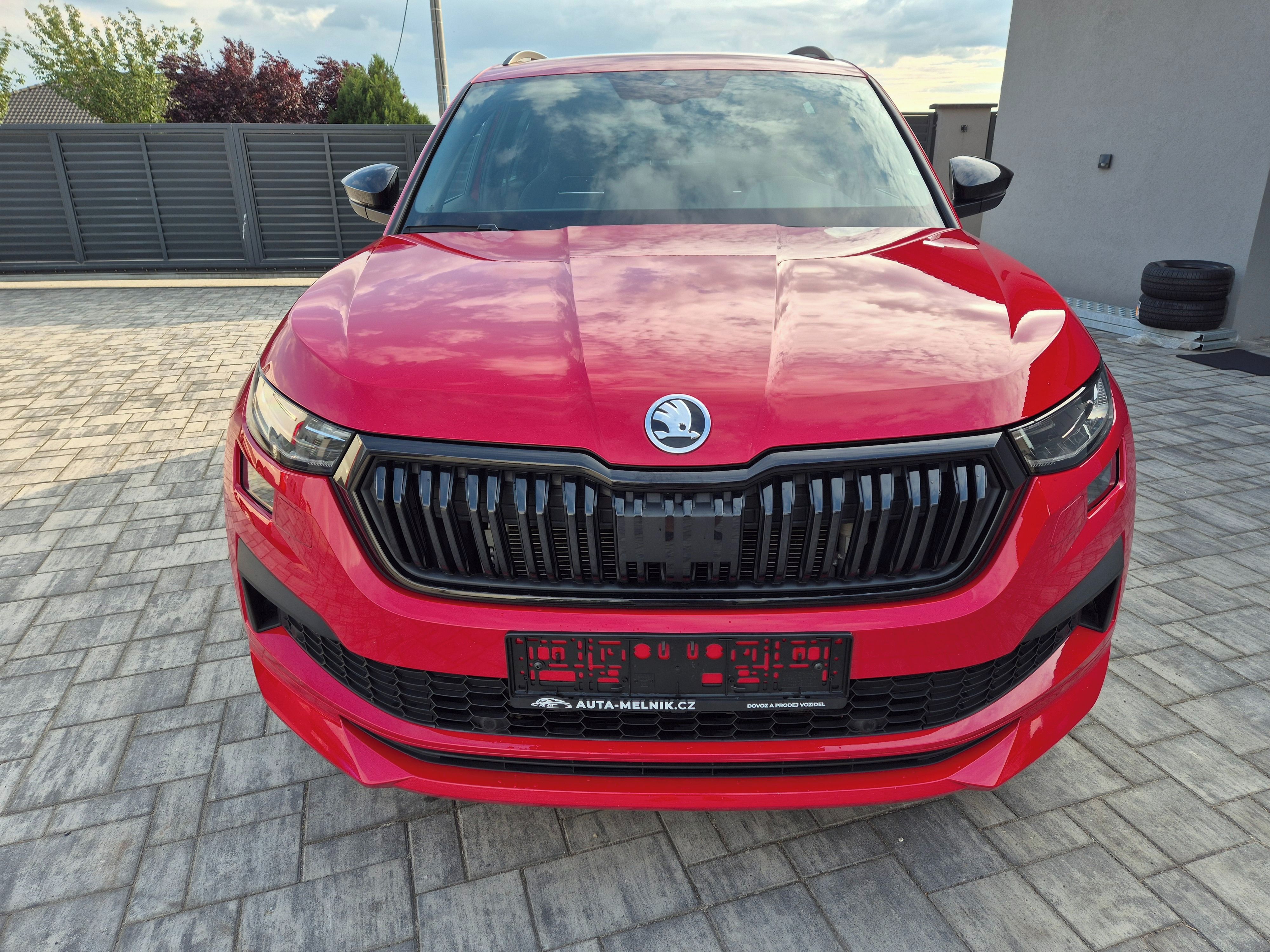Škoda Kodiaq, 2.0 TDi 110kw SPORTLINE 7MÍST - fotka 2