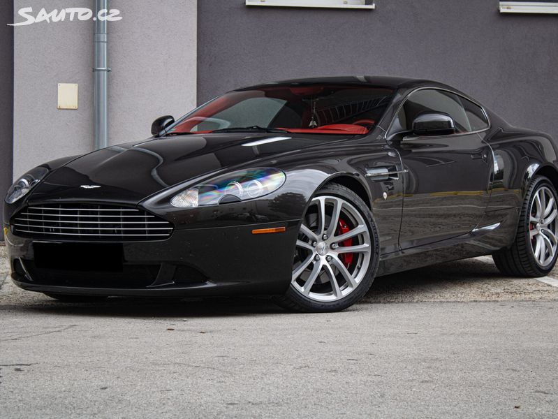Aston Martin DB9