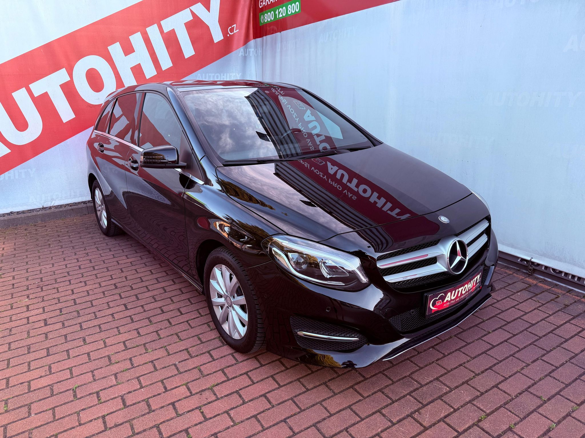 Mercedes-Benz Třídy B, 180d 7G, ČR - fotka 5