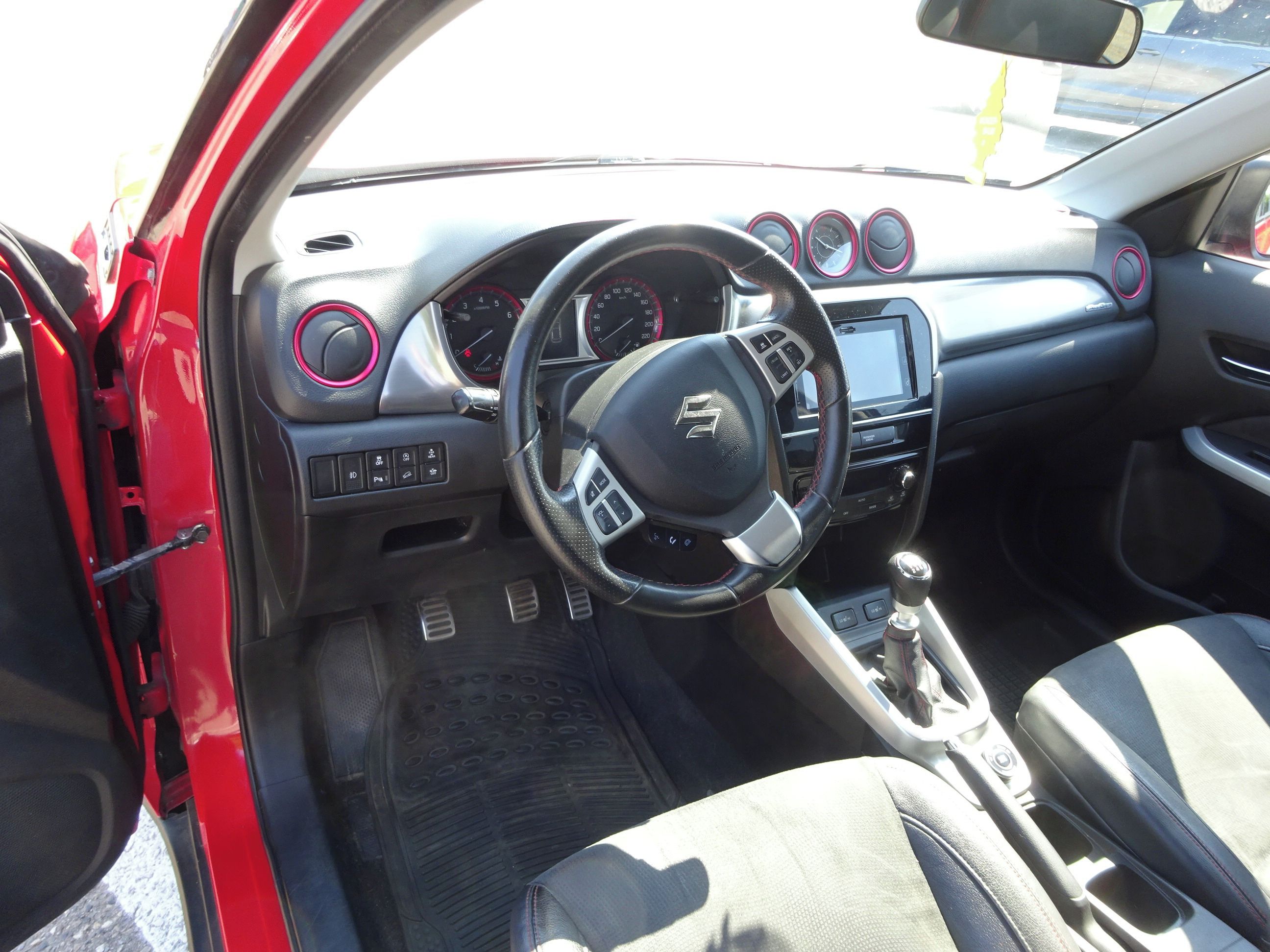 Suzuki Vitara, 1.4 BoosterJet (103 kw) ČR - fotka 5