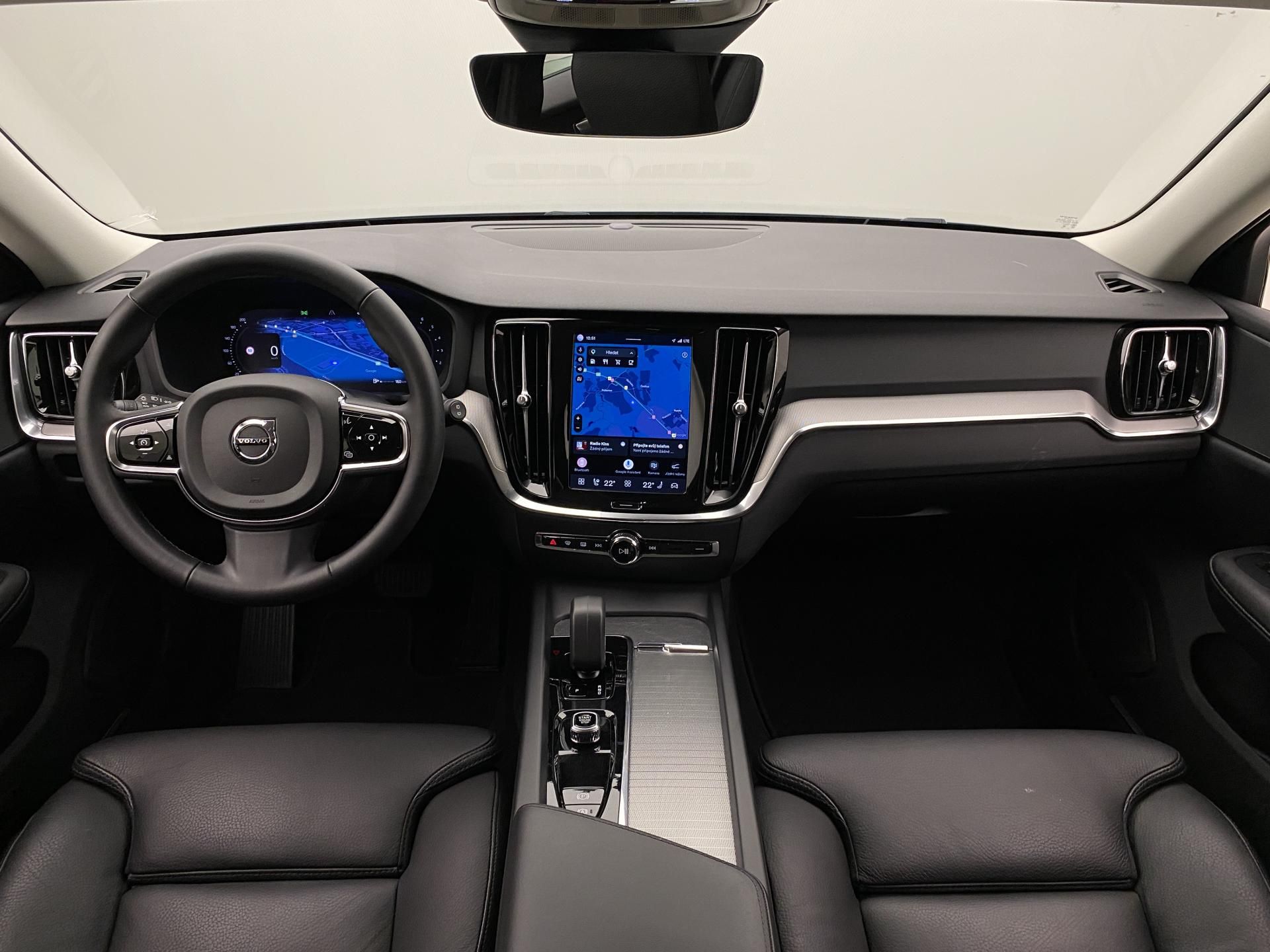 Volvo V60, CC B5 AWD BRIGHT PLUS AUT - fotka 2
