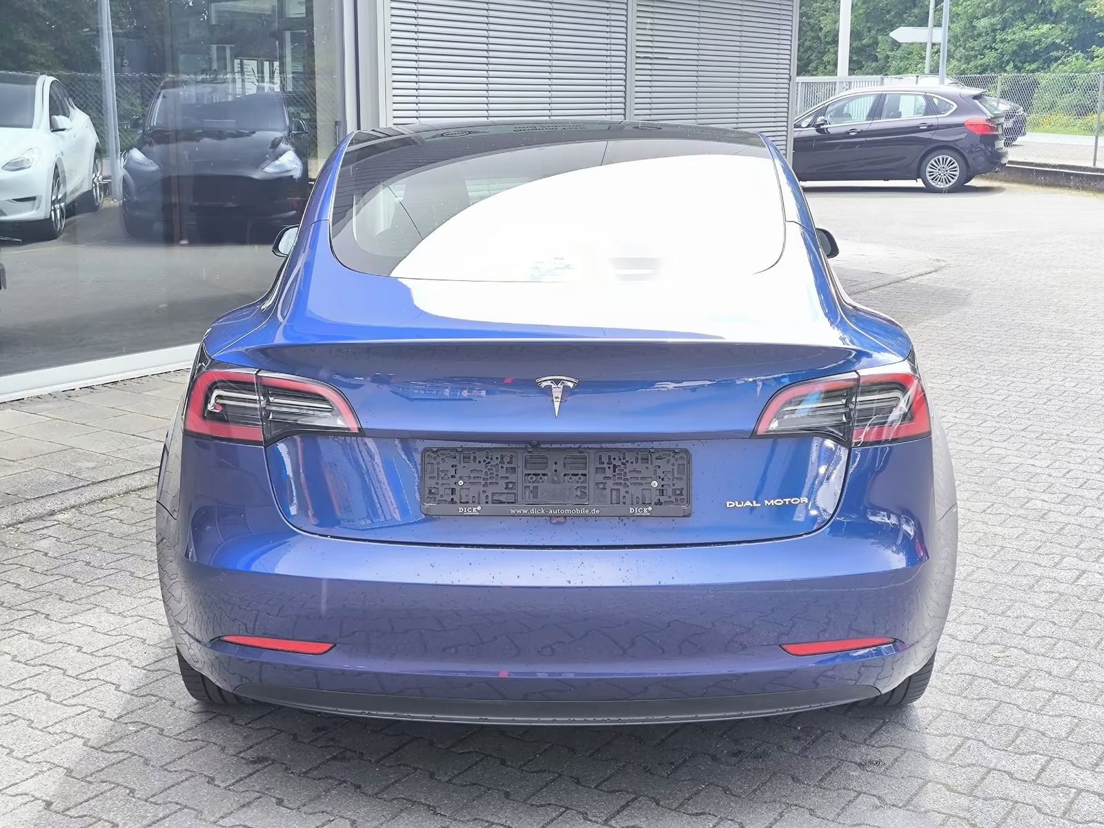 Tesla Model 3, LongRange, 366kW, SOH93% - fotka 5