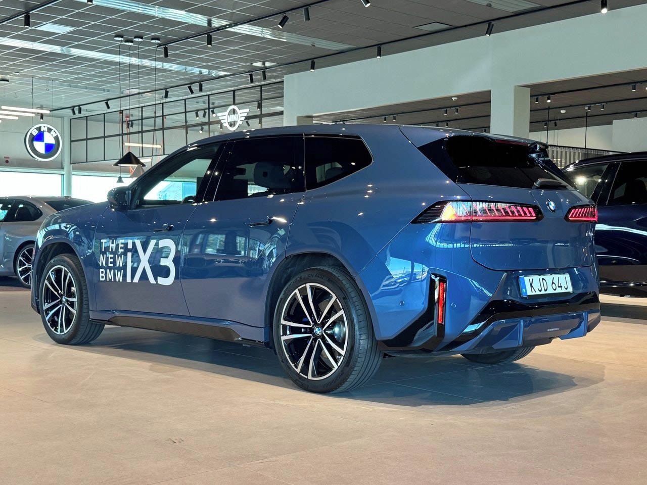 BMW iX3, 50 xDrive M-Sport H/K HuD 360 - fotka 5