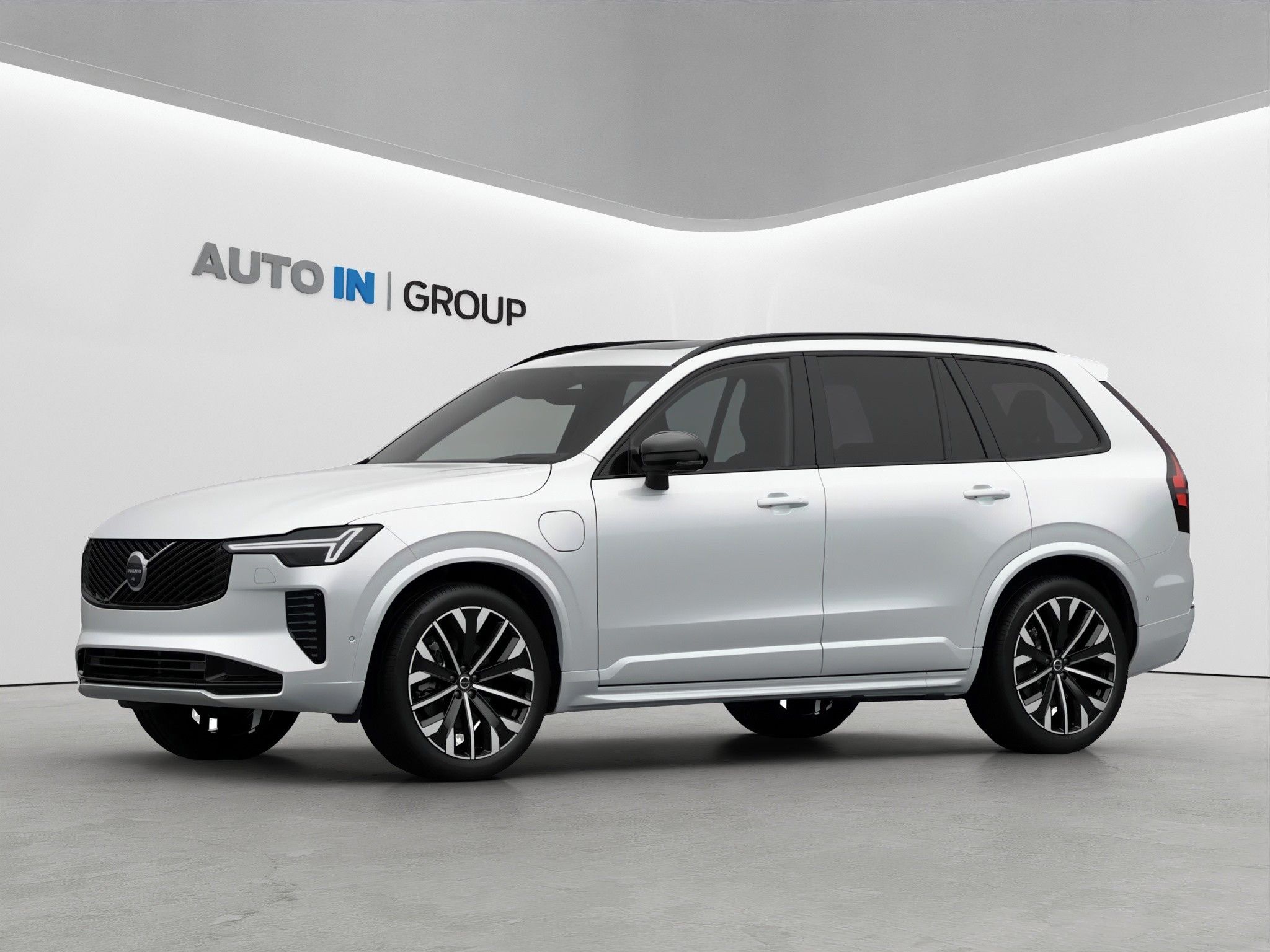Volvo XC90, ULTRA B&W,vzduch.pod.,AWD,T8