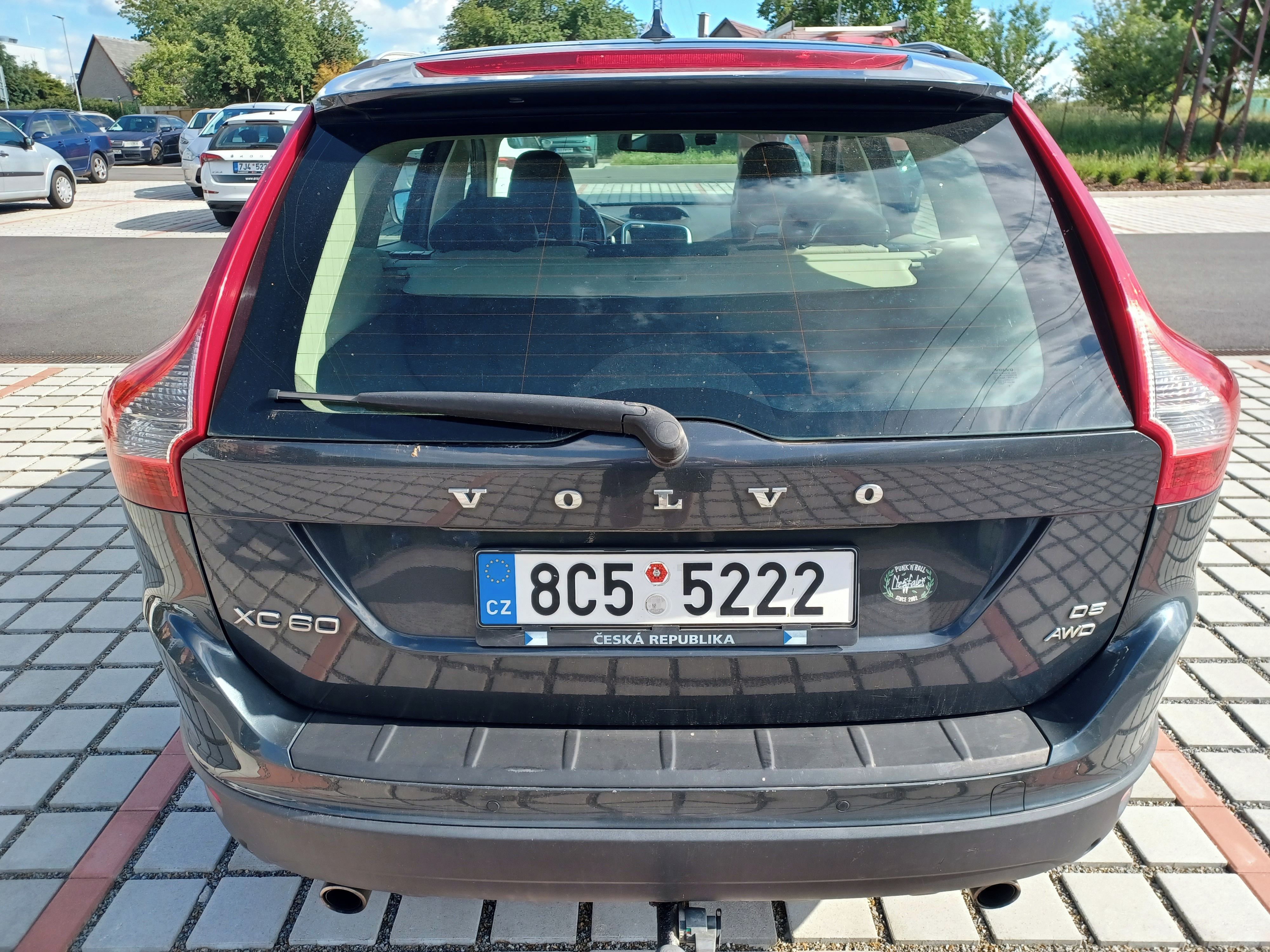 Volvo XC60, 2,4 D5 NOVÉ ČR - fotka 2