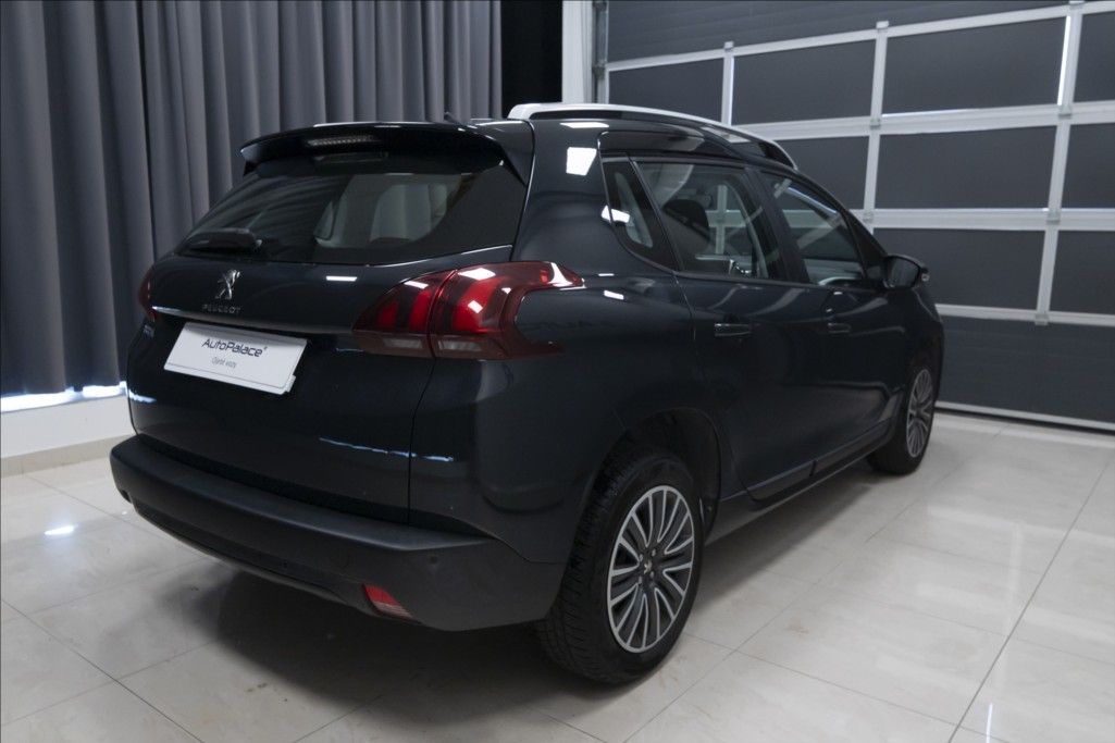 Peugeot 2008, 1,2 i 1. AUT. AC VÝHŘEV 1. MAJ - fotka 4