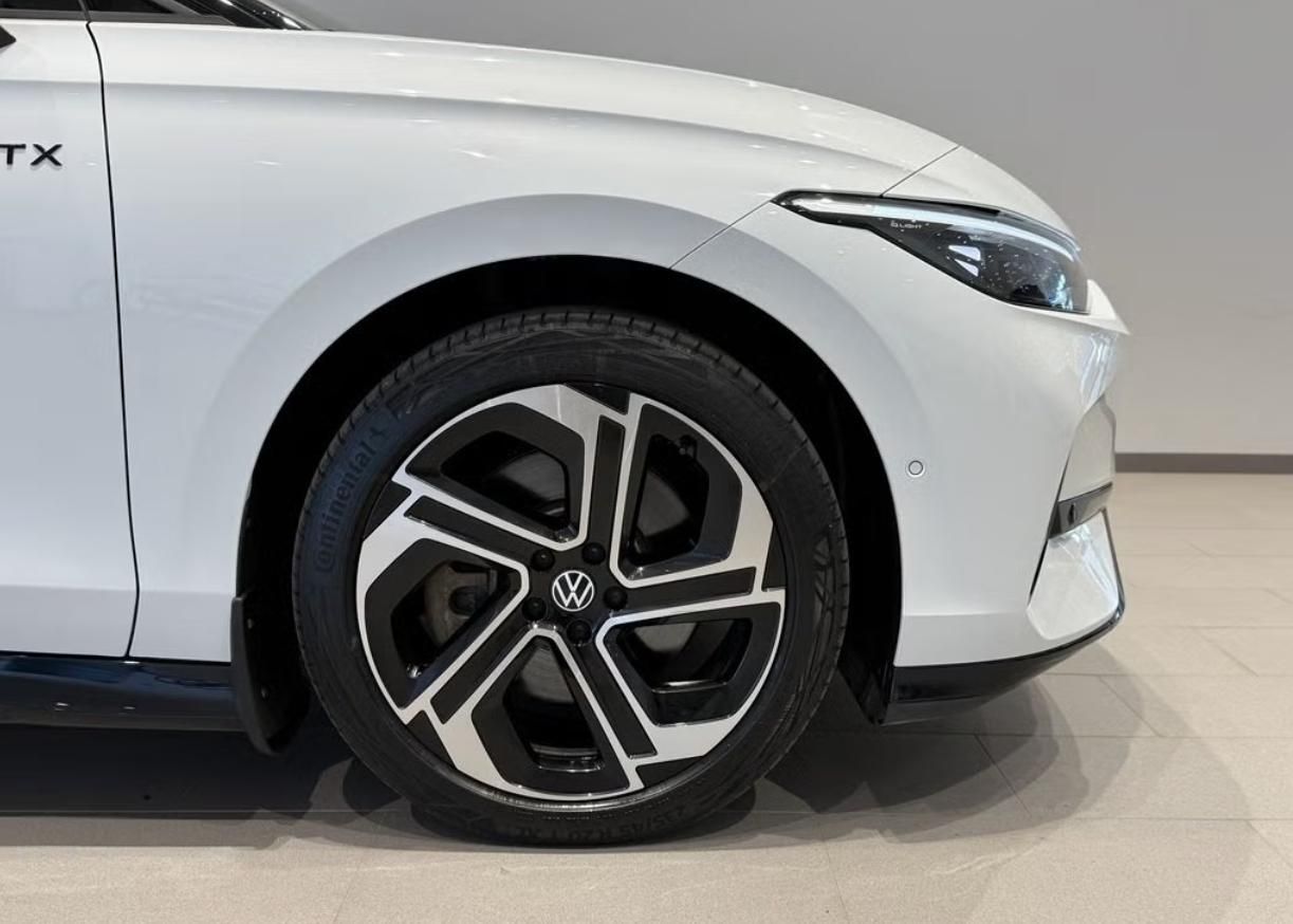 Volkswagen ID.7, GTX Tourer SoH 97% 360 HuD Taž - fotka 3