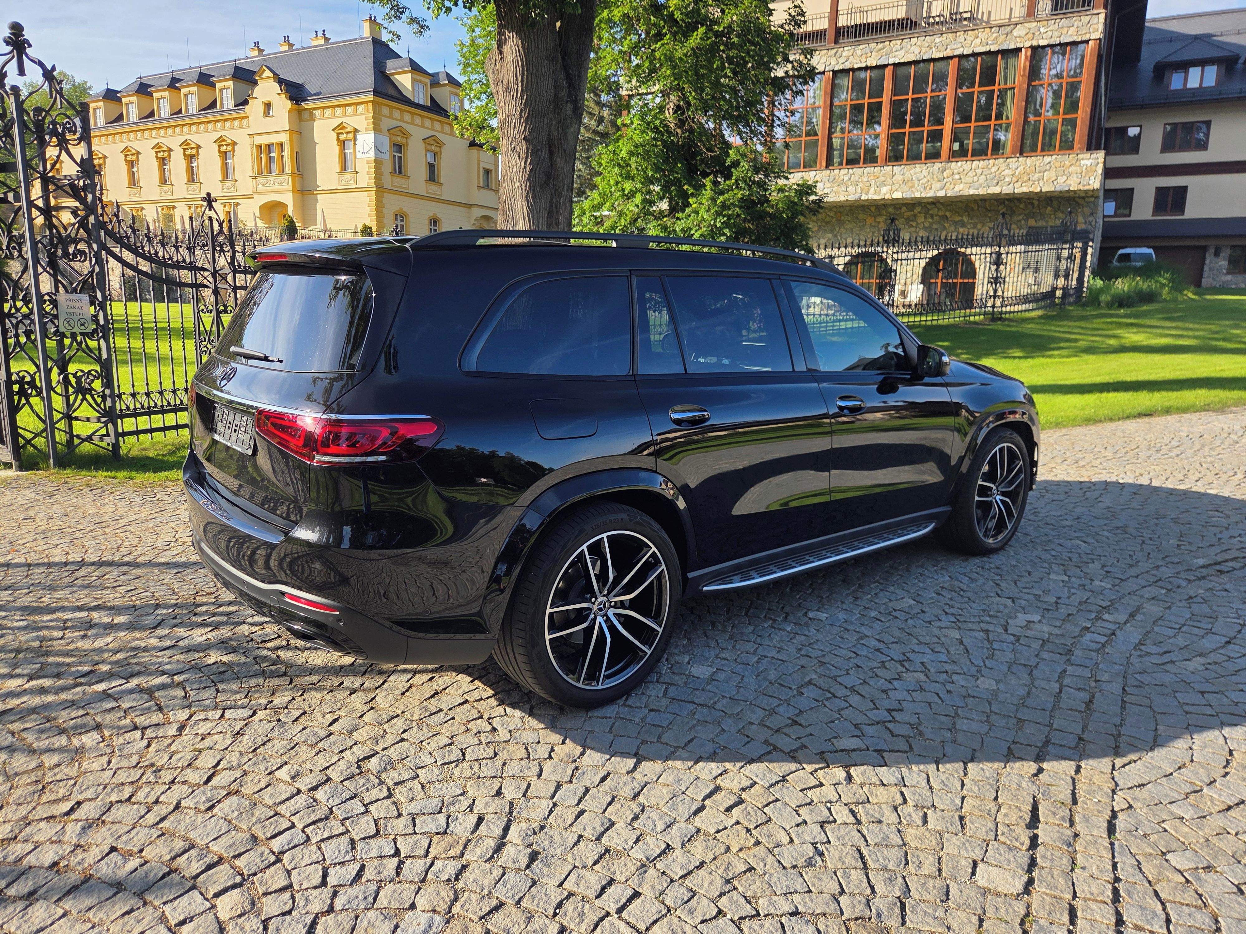 Mercedes-Benz GLS, 400 d AMG Night packet, R23 - fotka 5