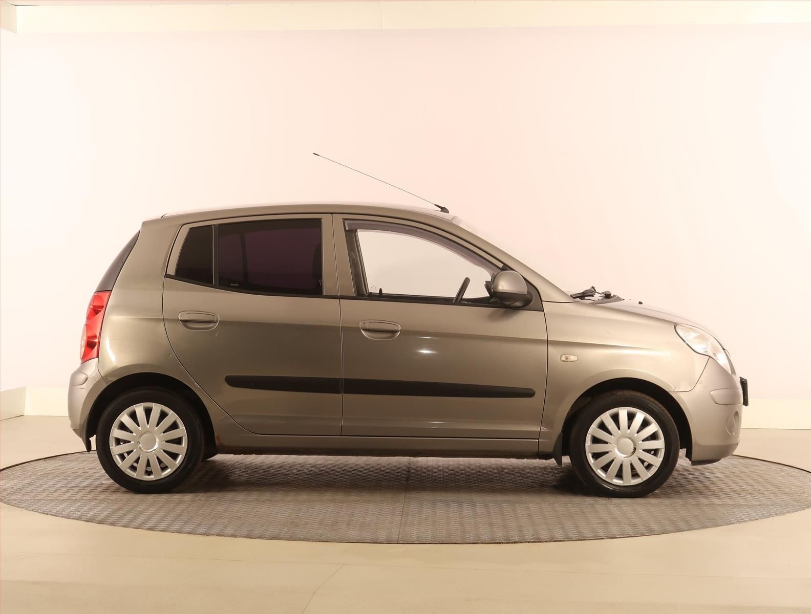 Kia Picanto, 1.1, po STK, polokůže - fotka 6