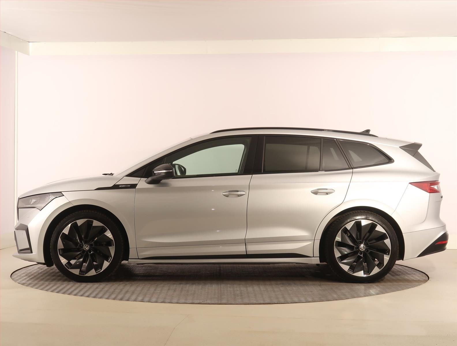 Škoda Enyaq iV, 60 (62 kWh), SoH 92% - fotka 3