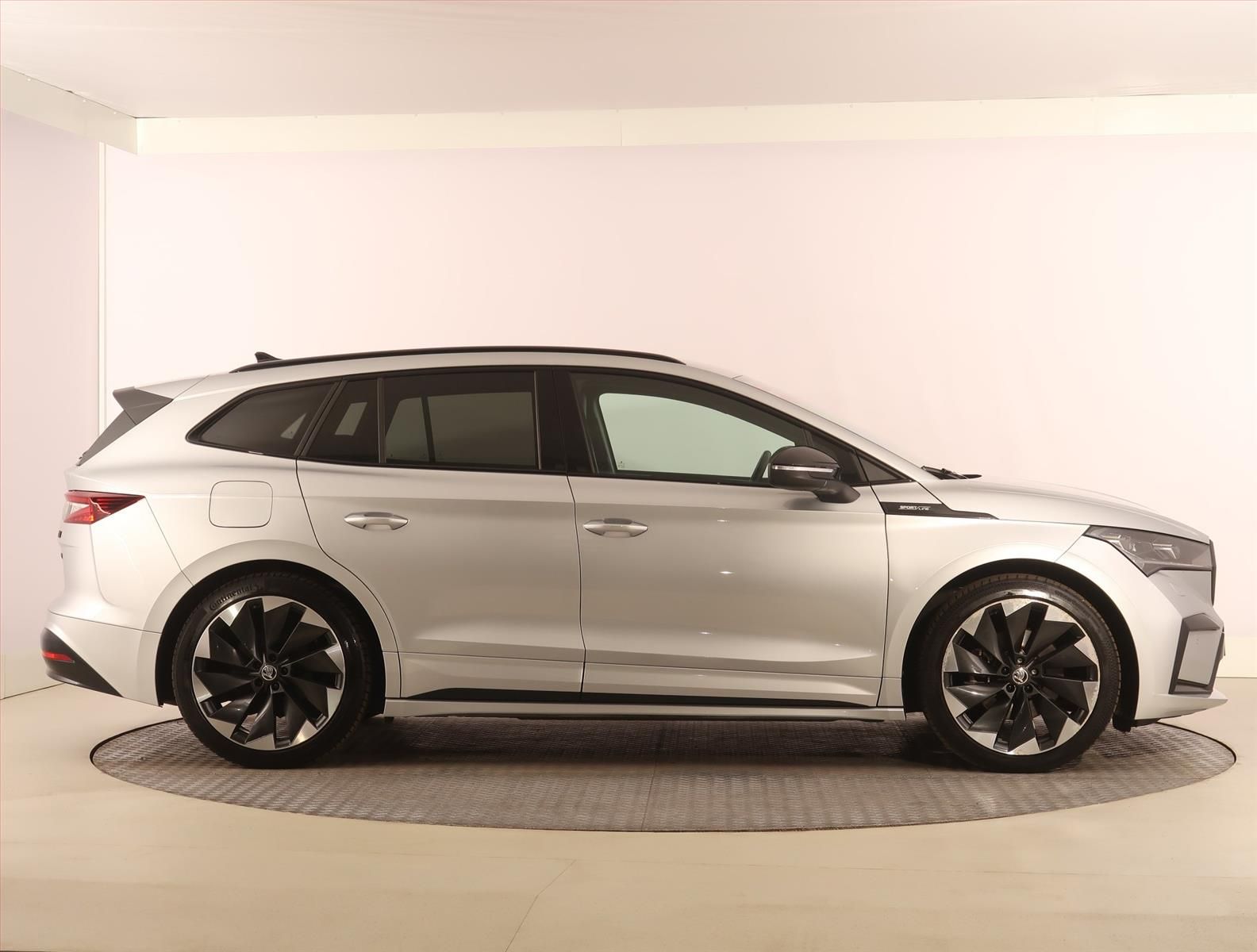 Škoda Enyaq iV, 60 (62 kWh), SoH 92% - fotka 6