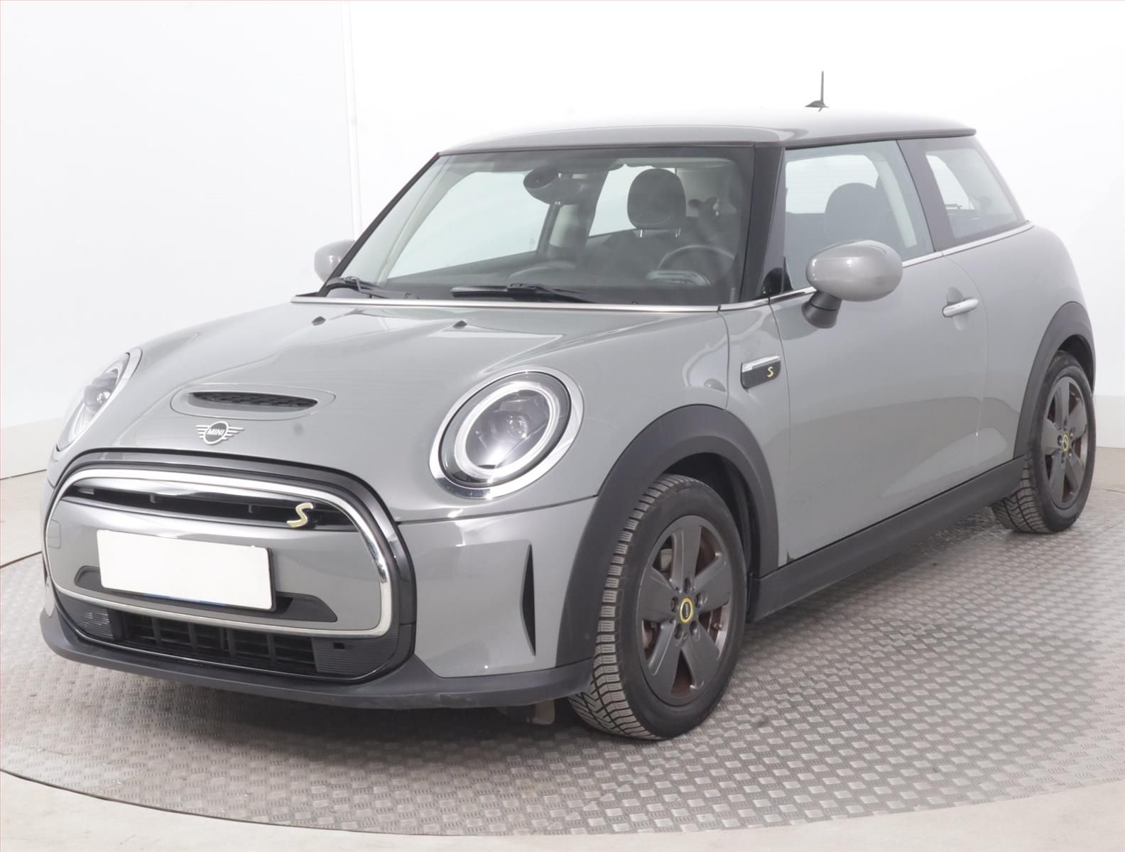 Mini, Cooper SE 32 kWh, SoH 96% - fotka 2