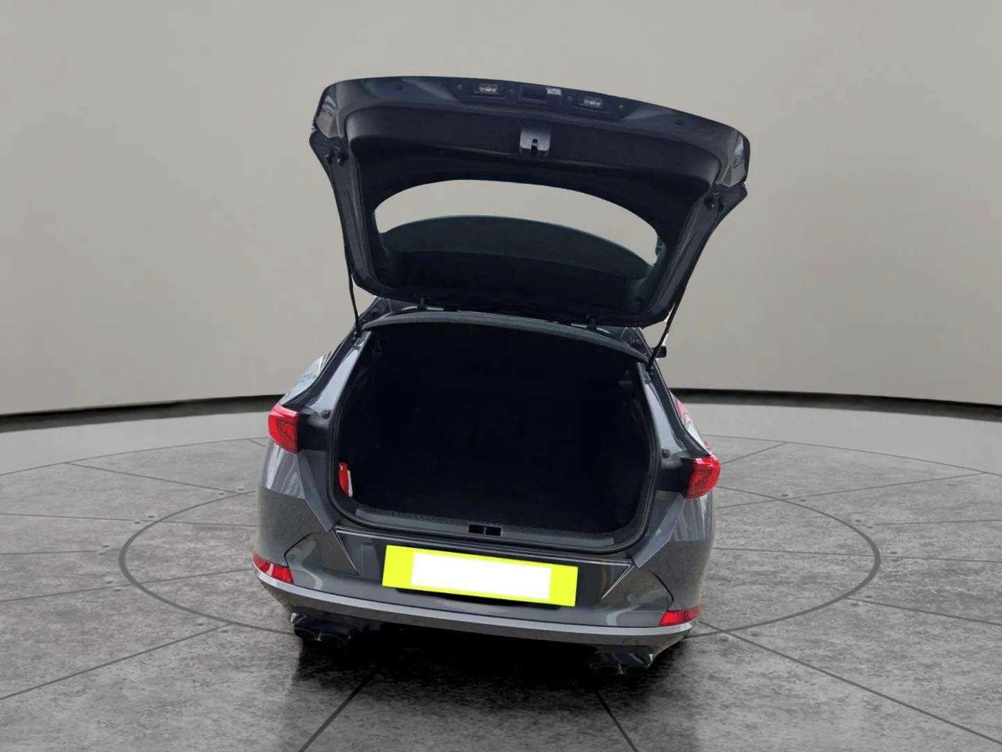 Cupra Formentor, VZ 4Drive 228kw - servis CUPRA - fotka 6