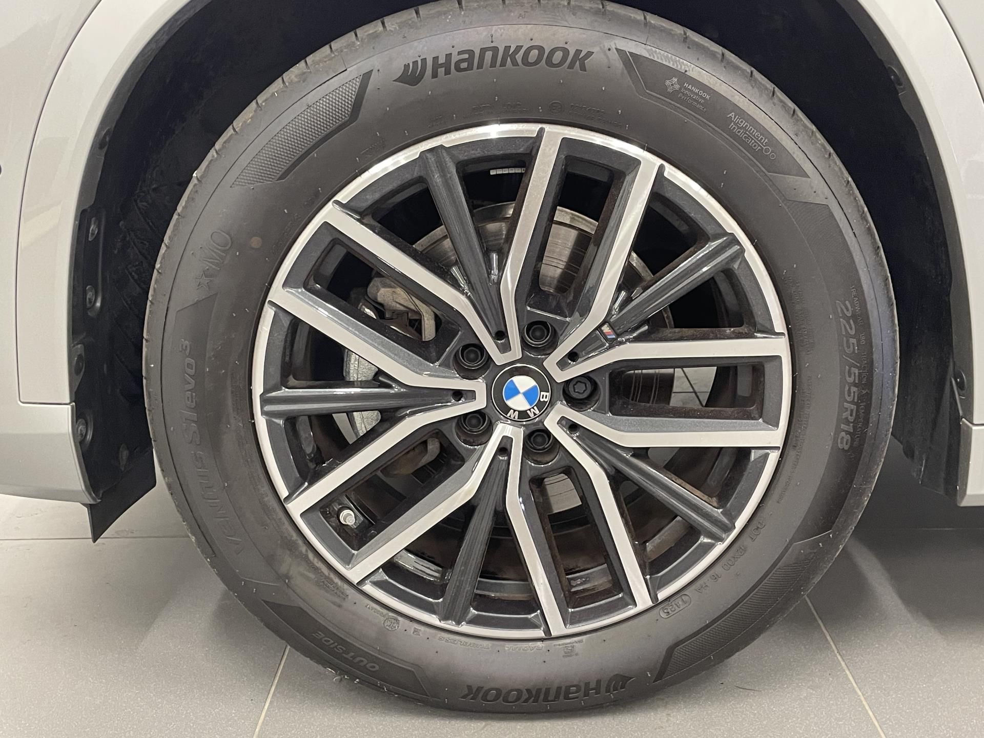 BMW X1, X1 sDrive18i Mpaket - fotka 4
