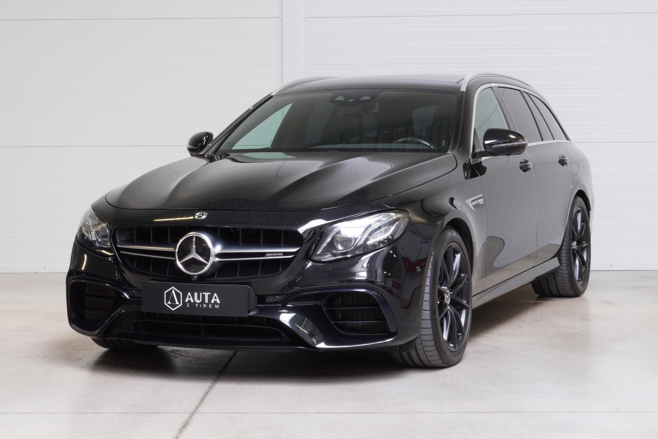 Mercedes-Benz Třídy E, 63 AMG,4m,Klima.sed,ACC,Pano