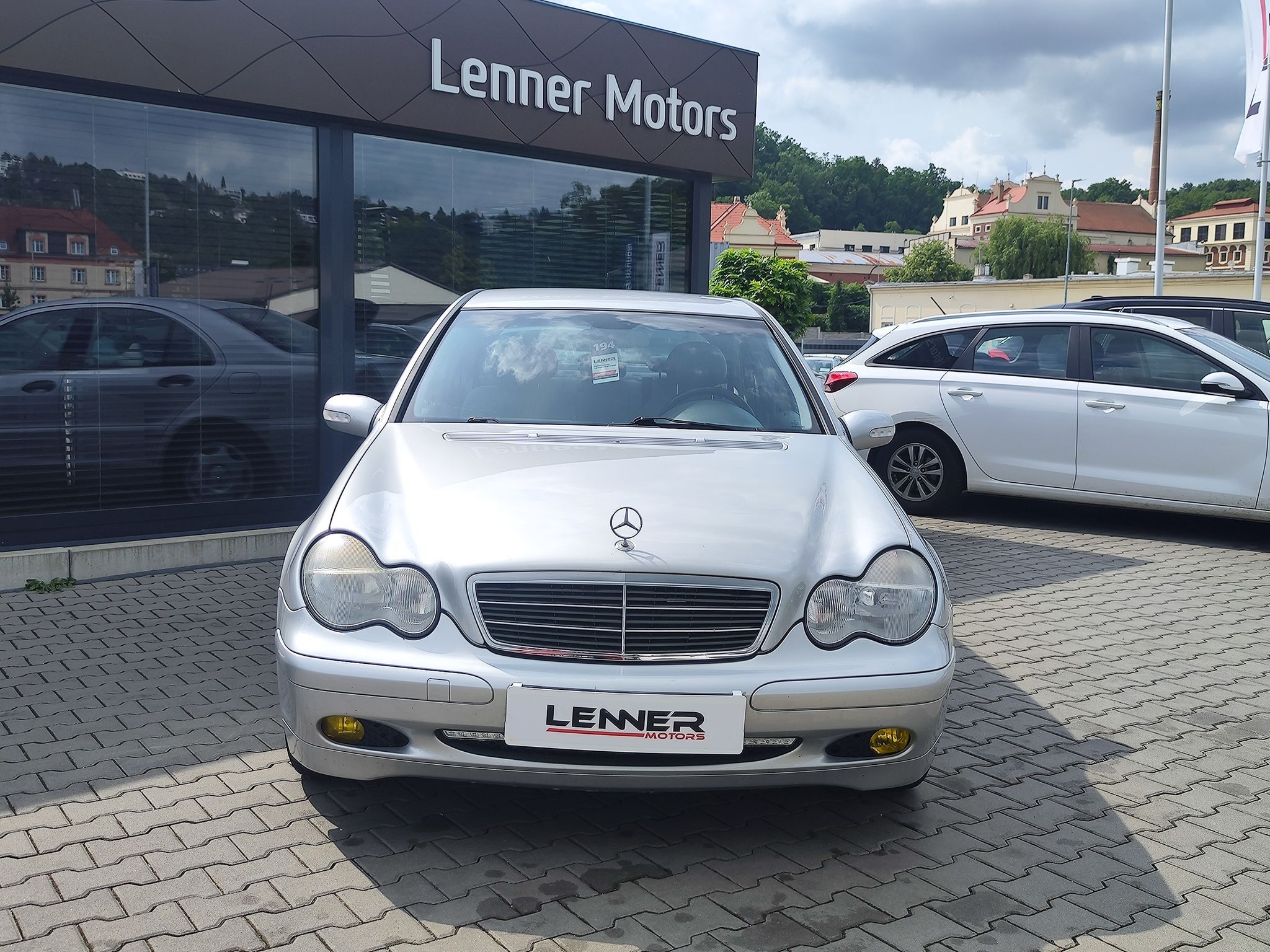 Mercedes-Benz Třídy C, C200 2.0/120kW Classic - fotka 2