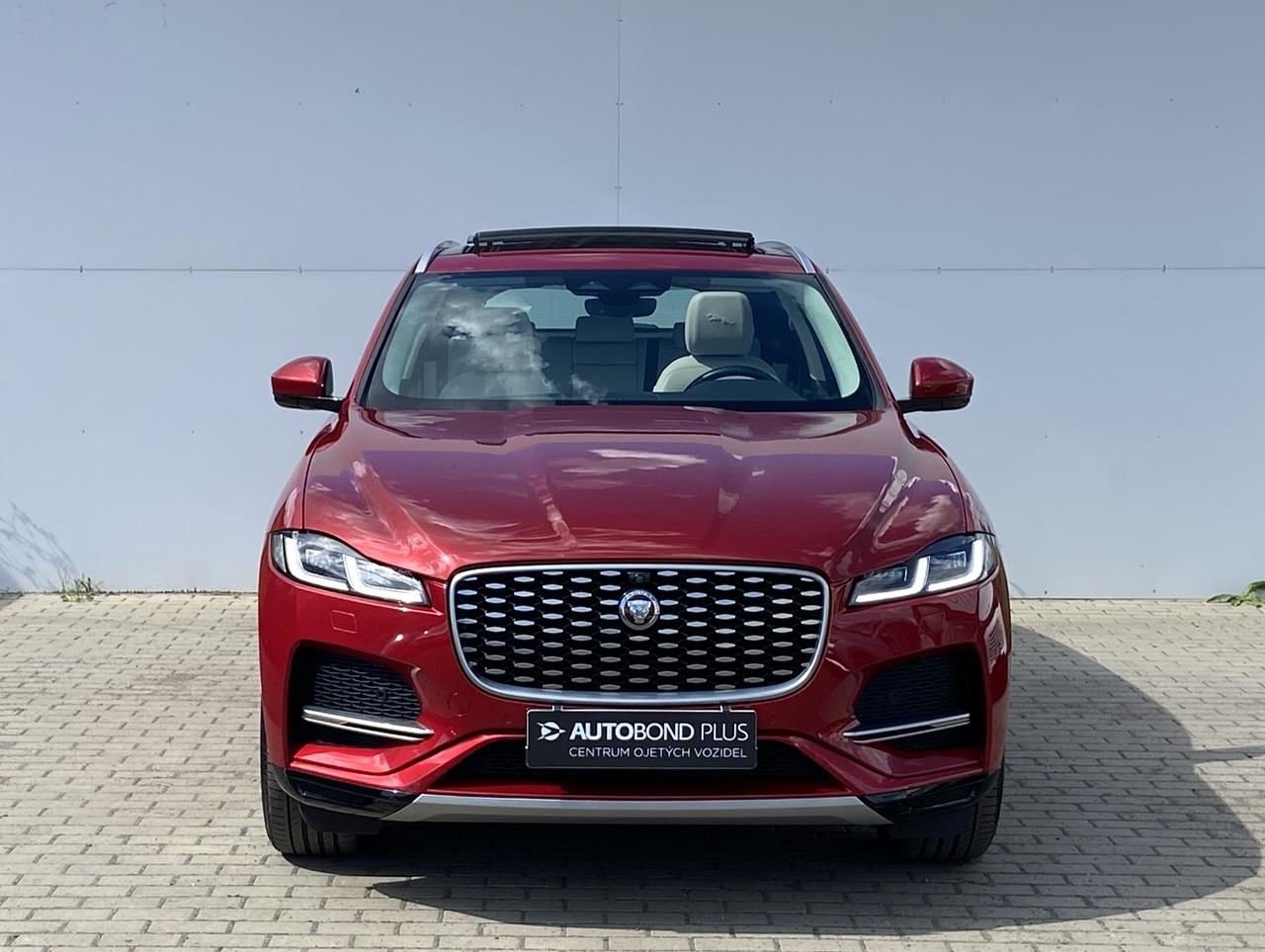 Jaguar F-Pace, P250 S 2.0 250k AWD AT - fotka 4