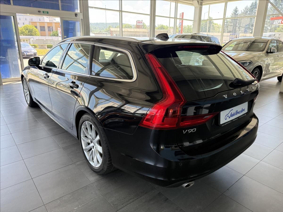 Volvo V90, 2,0   140kW,D4,AWD,SERVISKA, - fotka 4