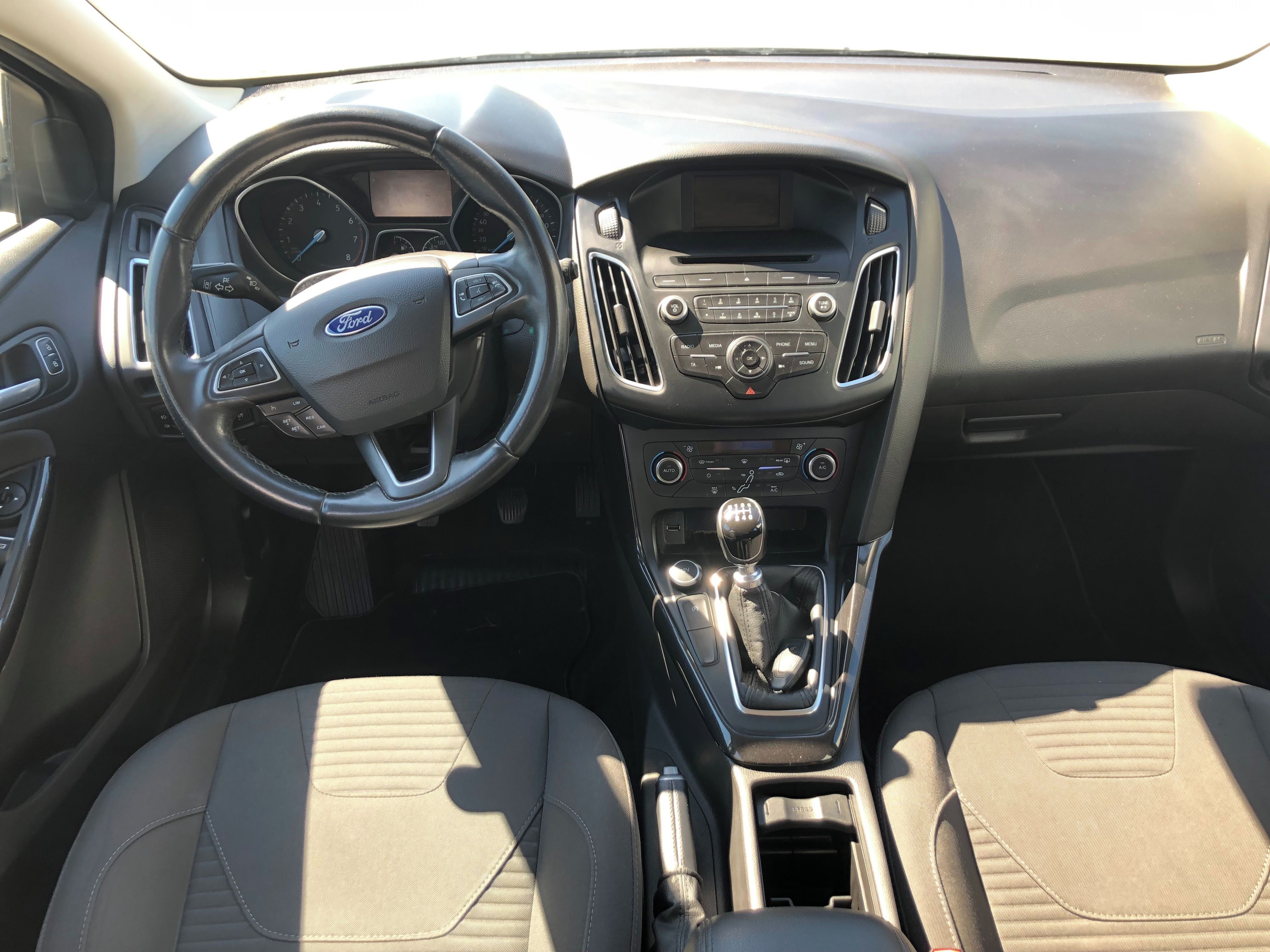 Ford Focus, Titanium 1.0 EcoBoost 125k kom - fotka 5