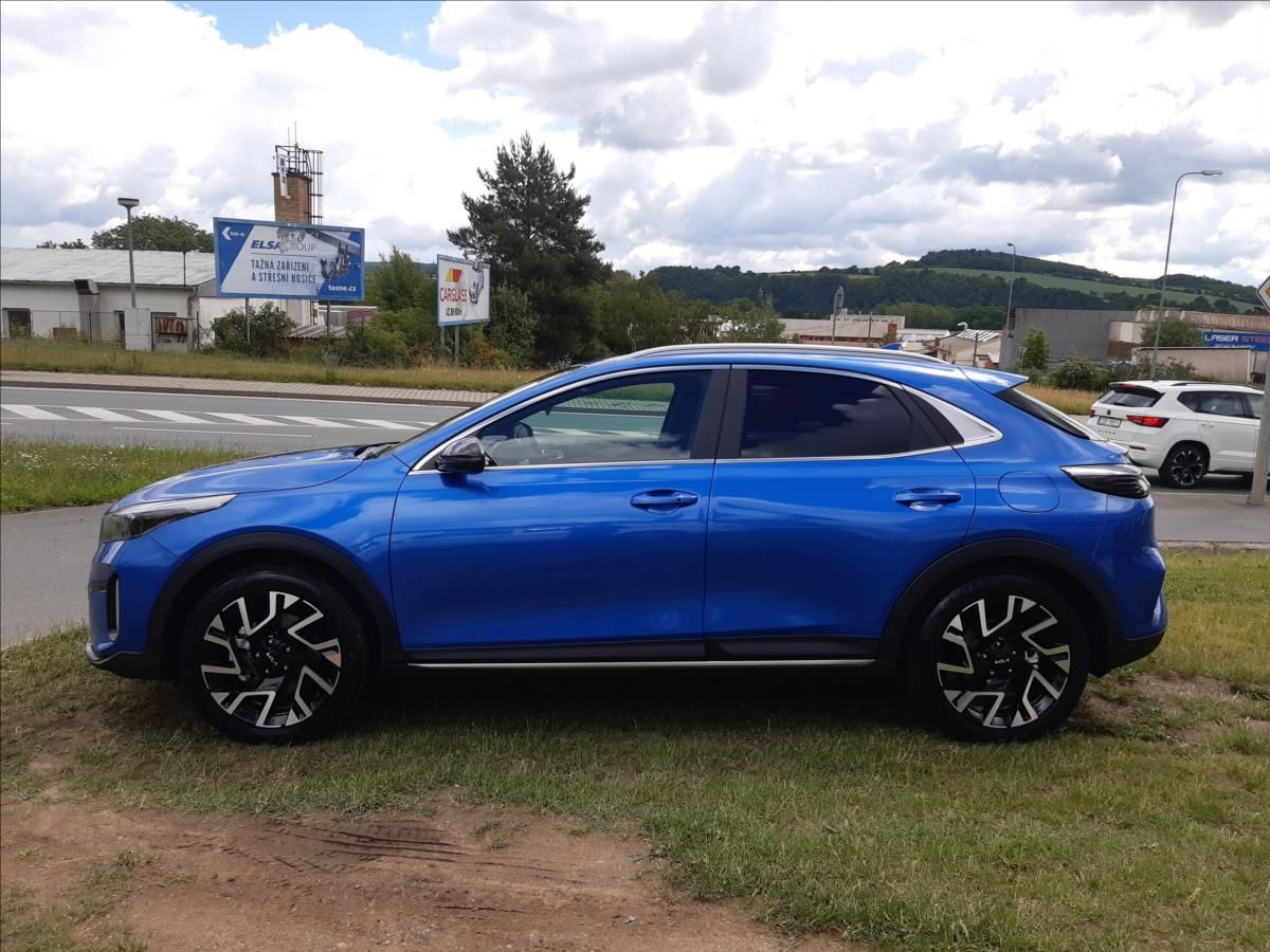 Kia XCee´d, STEELEDITION 1,6 110kW AT7 - fotka 2