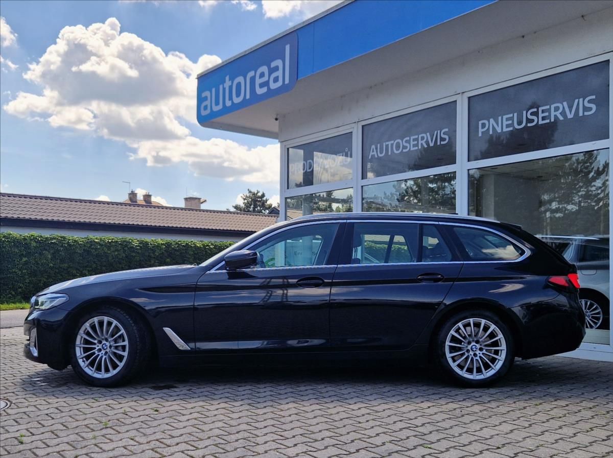 BMW Řada 5, 3,0 530d TOURING BRUTAL VÝBAVA - fotka 2