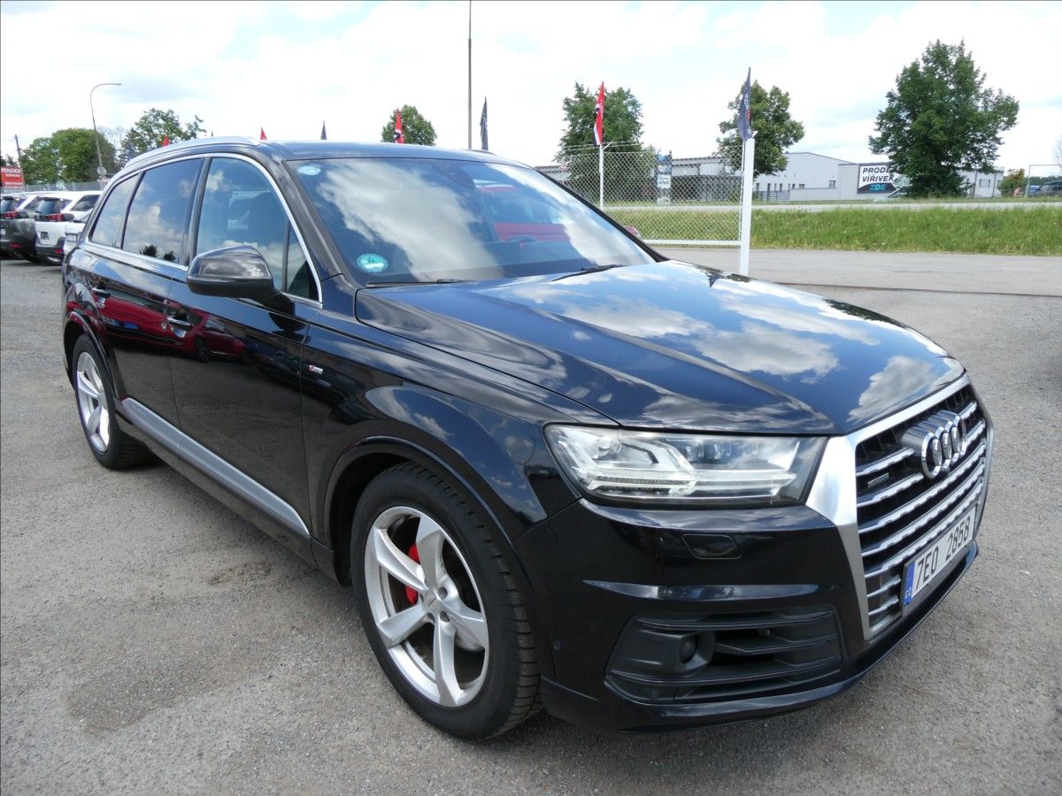 Audi Q7, 3,0 TDiV6 200kW S-LINE,QUATTRO