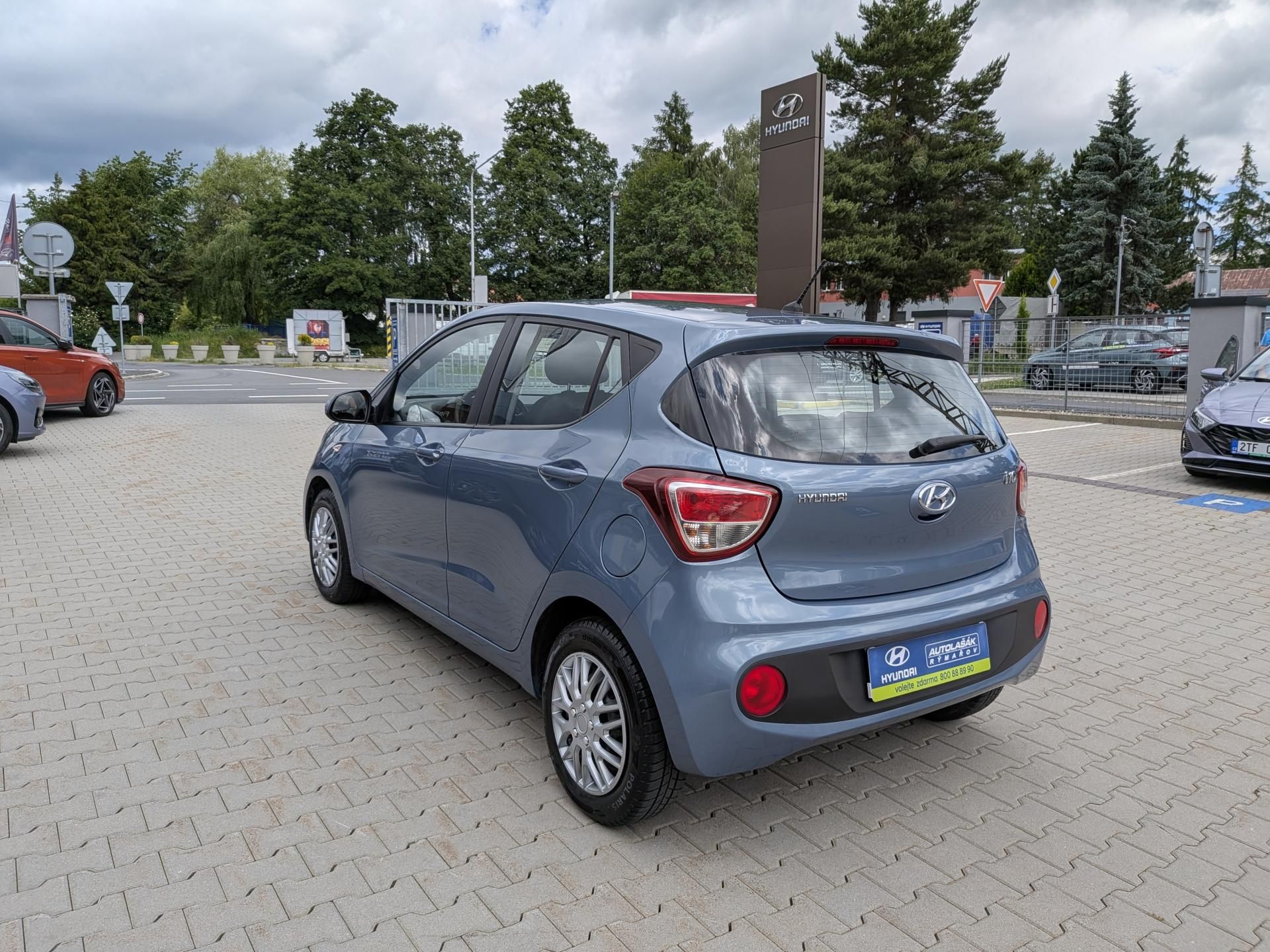 Hyundai i10, 1.0i 49kW KLIMA ČR 1MAJ - fotka 6