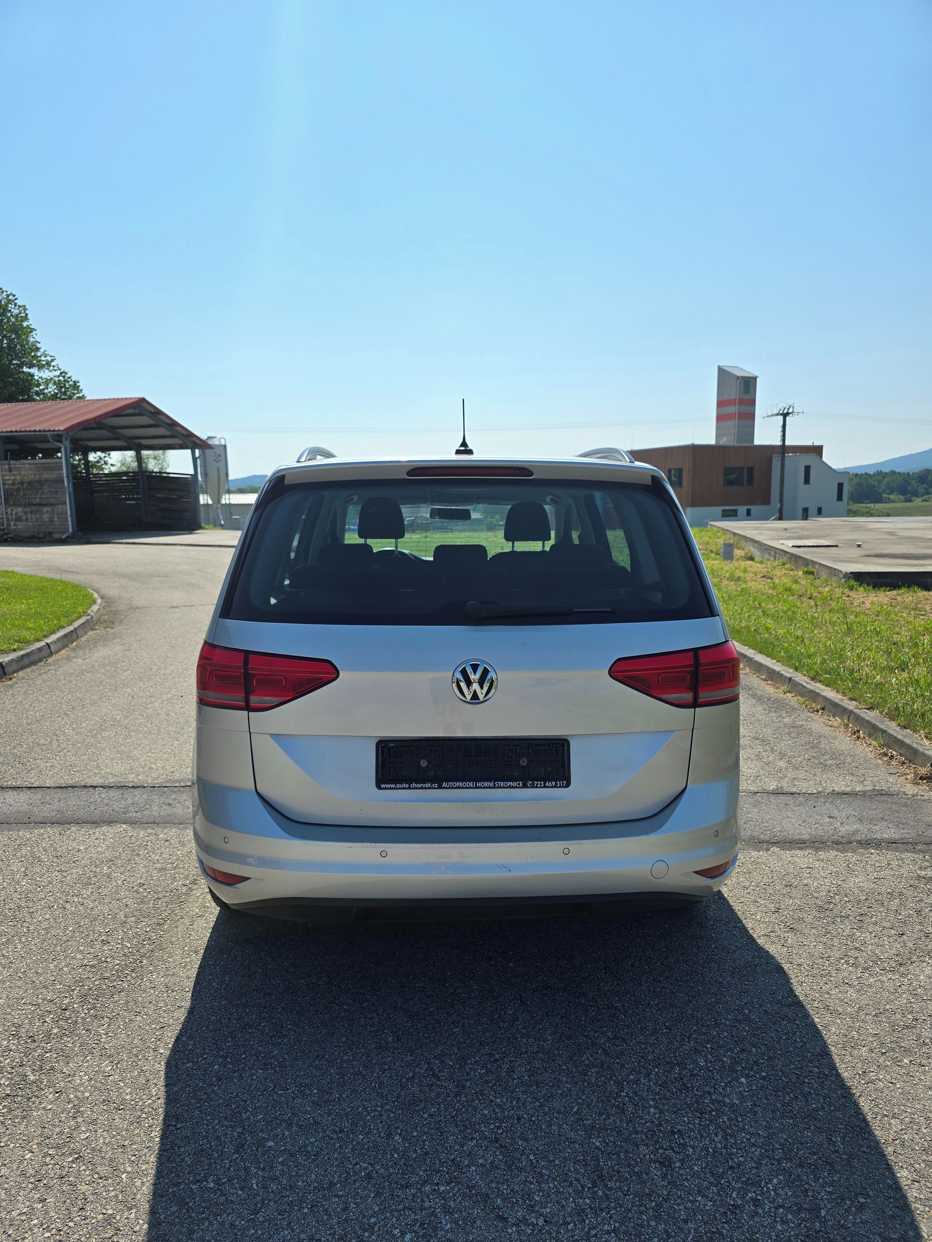 Volkswagen Touran, 2.0 TDI DSG, ODP. DPH - fotka 6
