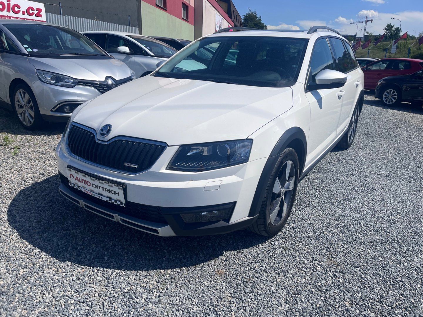 Škoda Octavia, 2.0 TDi 4X4 SCOUT - fotka 2