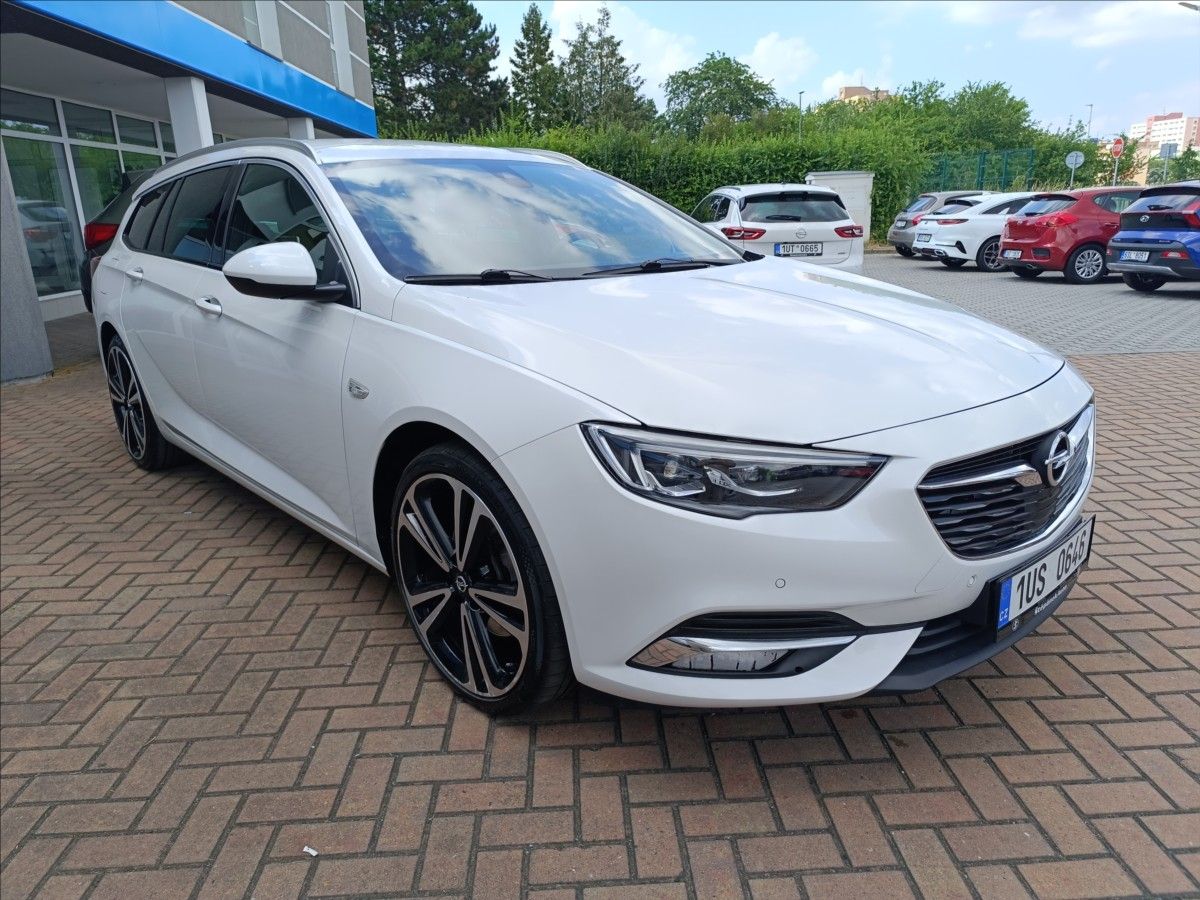 Opel Insignia, 2,0 CDTi 4X4 automat Ultimate - fotka 4