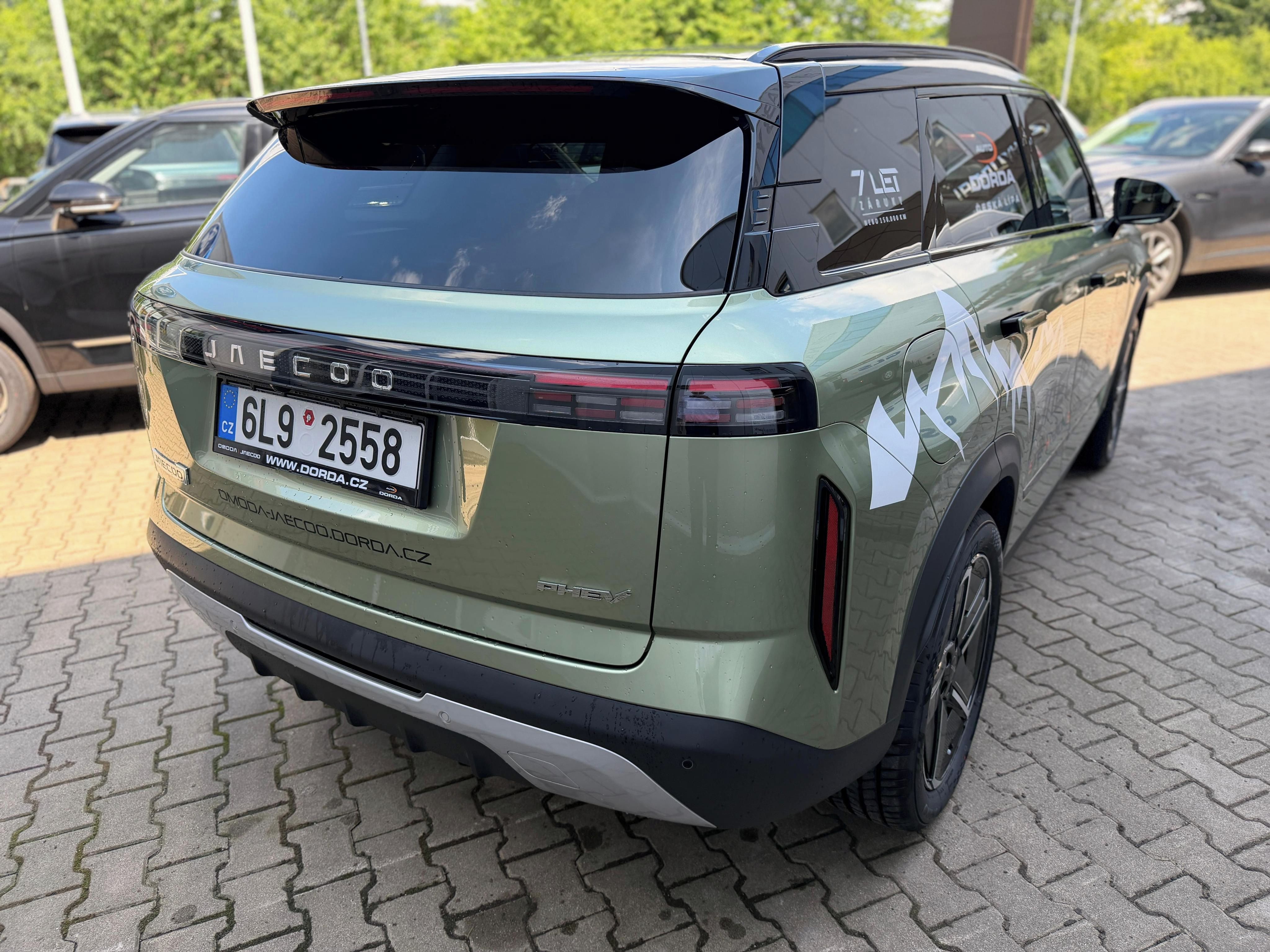 Jaecoo 7, PHEV Exclusive hnědý interiér - fotka 2