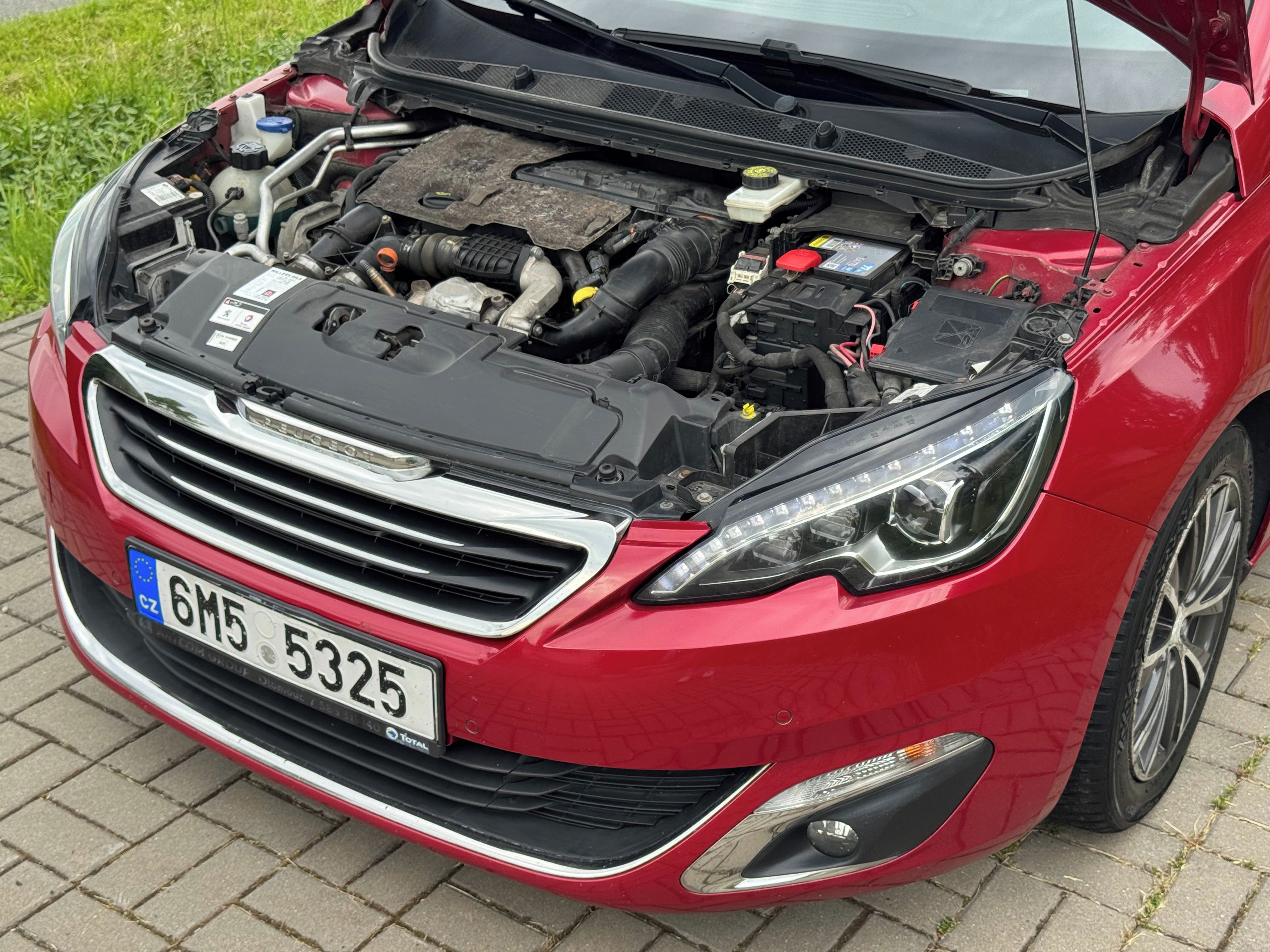 Peugeot 308, 1.6 HDi 68 | ČR | Bez AdBlue - fotka 5