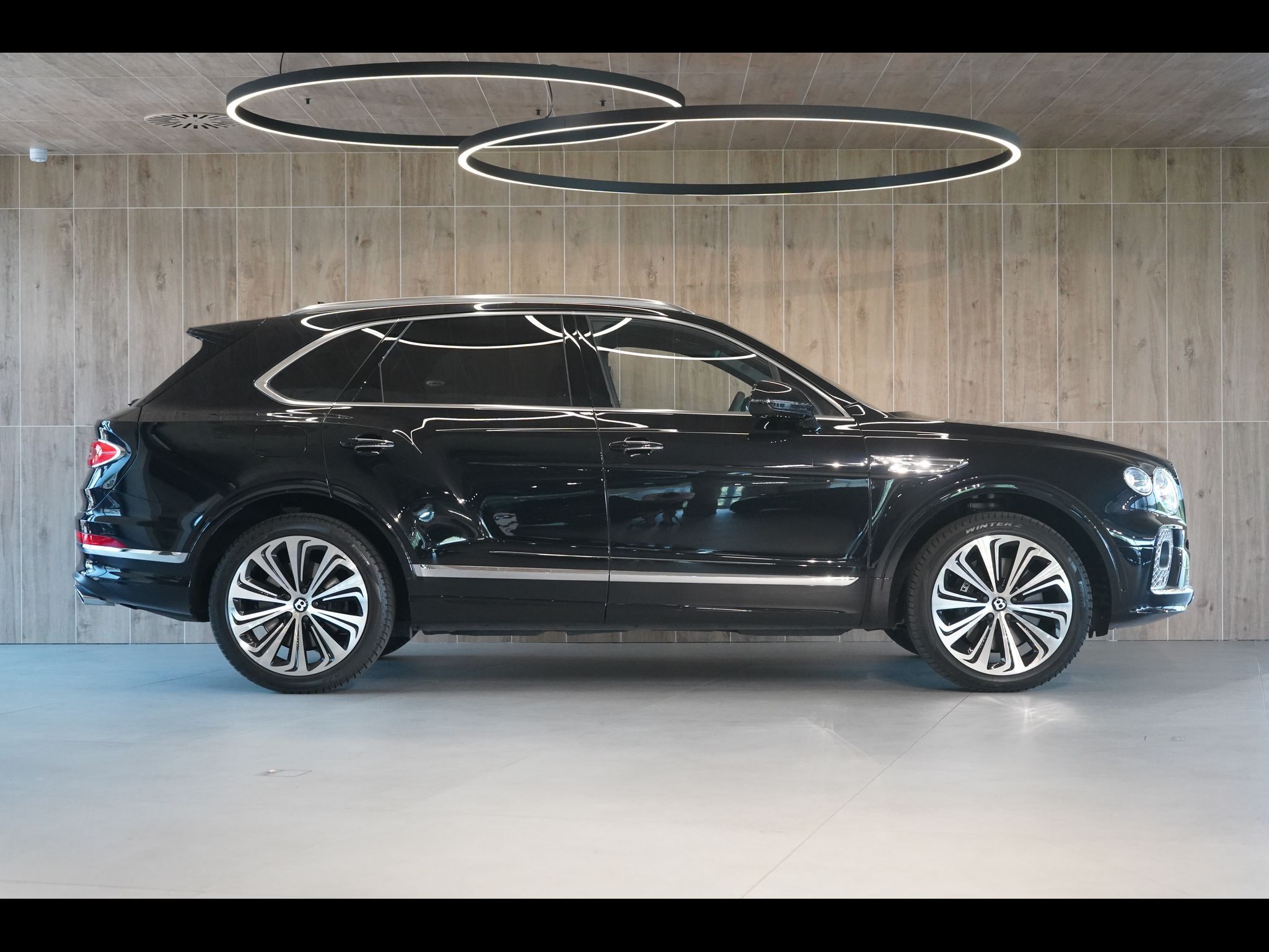 Bentley Bentayga, V8, AWD, Panorama, 360° kamera - fotka 6