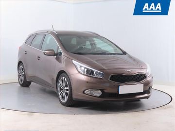 1.6 CRDi, Top, ČR,1.maj, Navi
