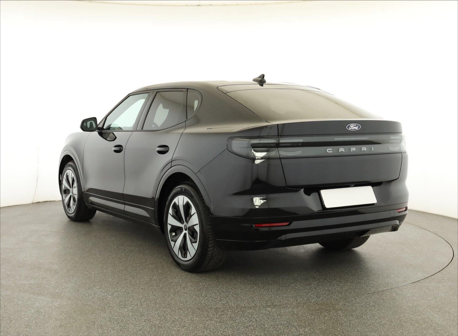 Ford Capri, 52kWh Standard RWD, SoH 100% - fotka 4