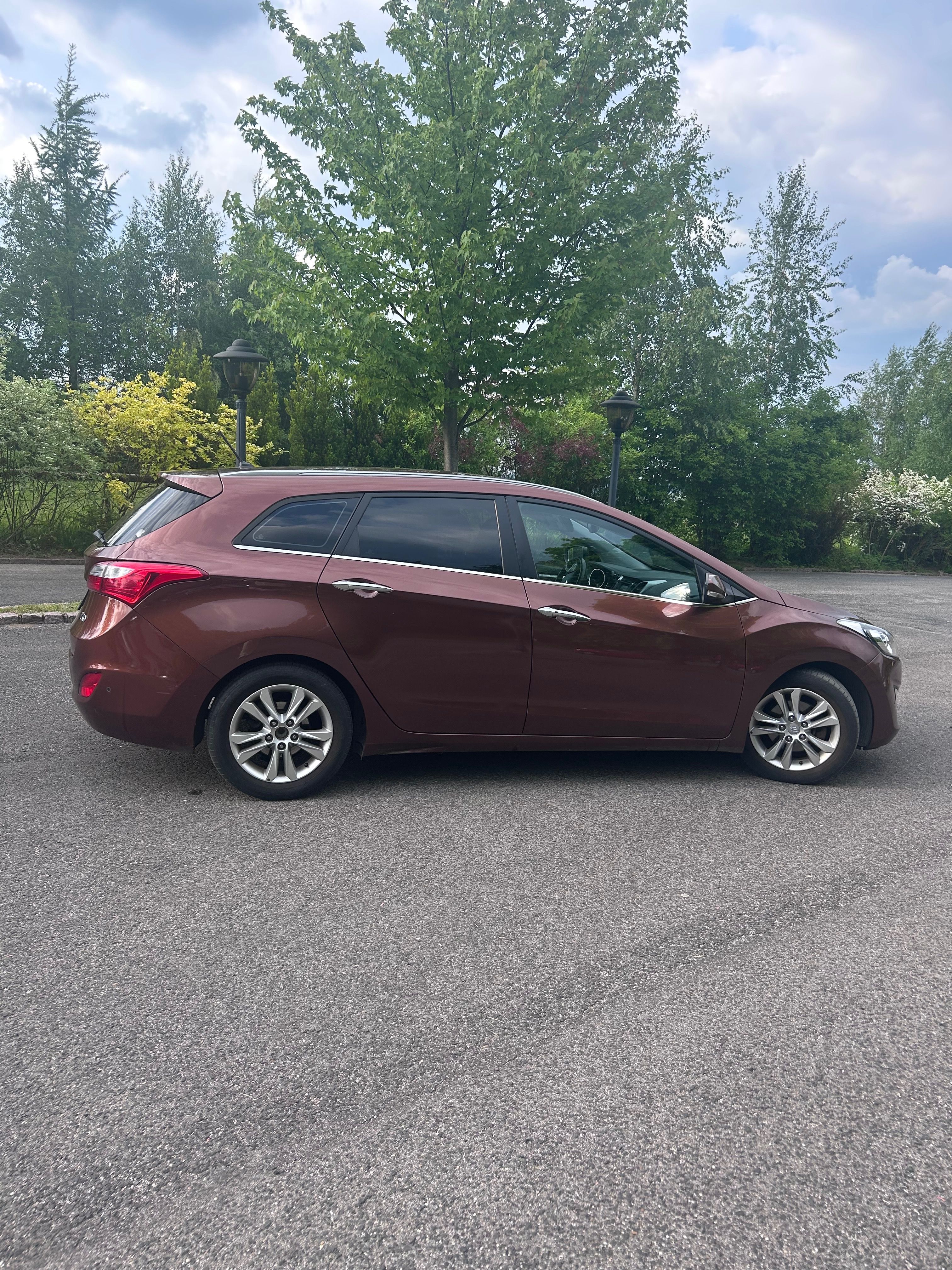Hyundai i30, 1.6 GDI - polokůže - fotka 4