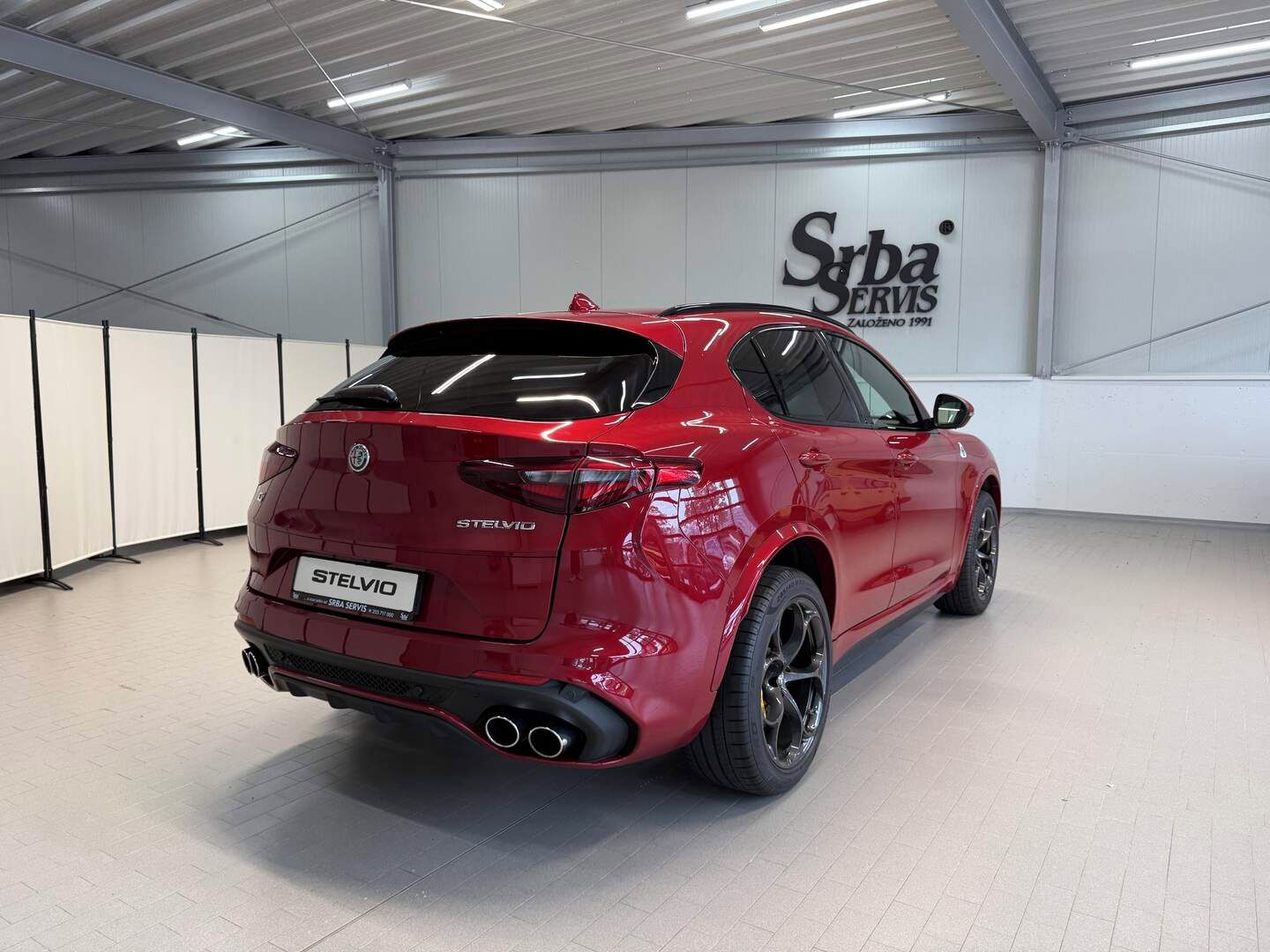 Alfa Romeo Stelvio, 2.9T V6 8AT 510k Q4 QUADRIFOGL - fotka 4