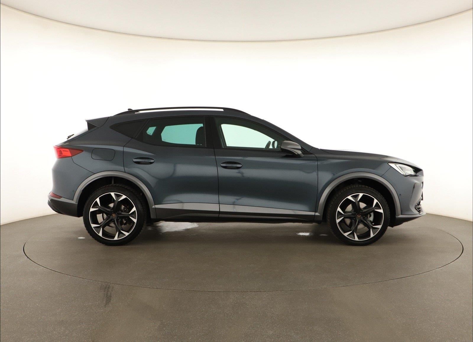 Cupra Formentor, 2.0 TSI 4Drive, 4X4, Automat - fotka 6