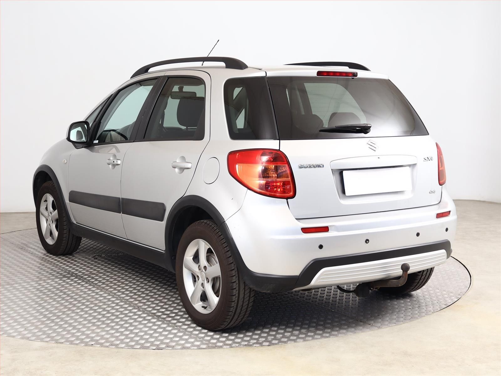 Suzuki SX4, 1.6 VVT, 4X4, ČR,1.maj - fotka 4