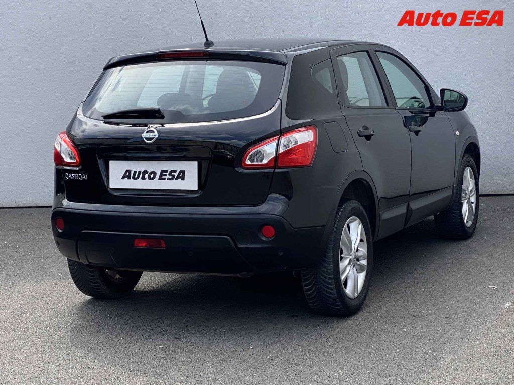 Nissan Qashqai, 1.6 4x2,Acenta - fotka 4