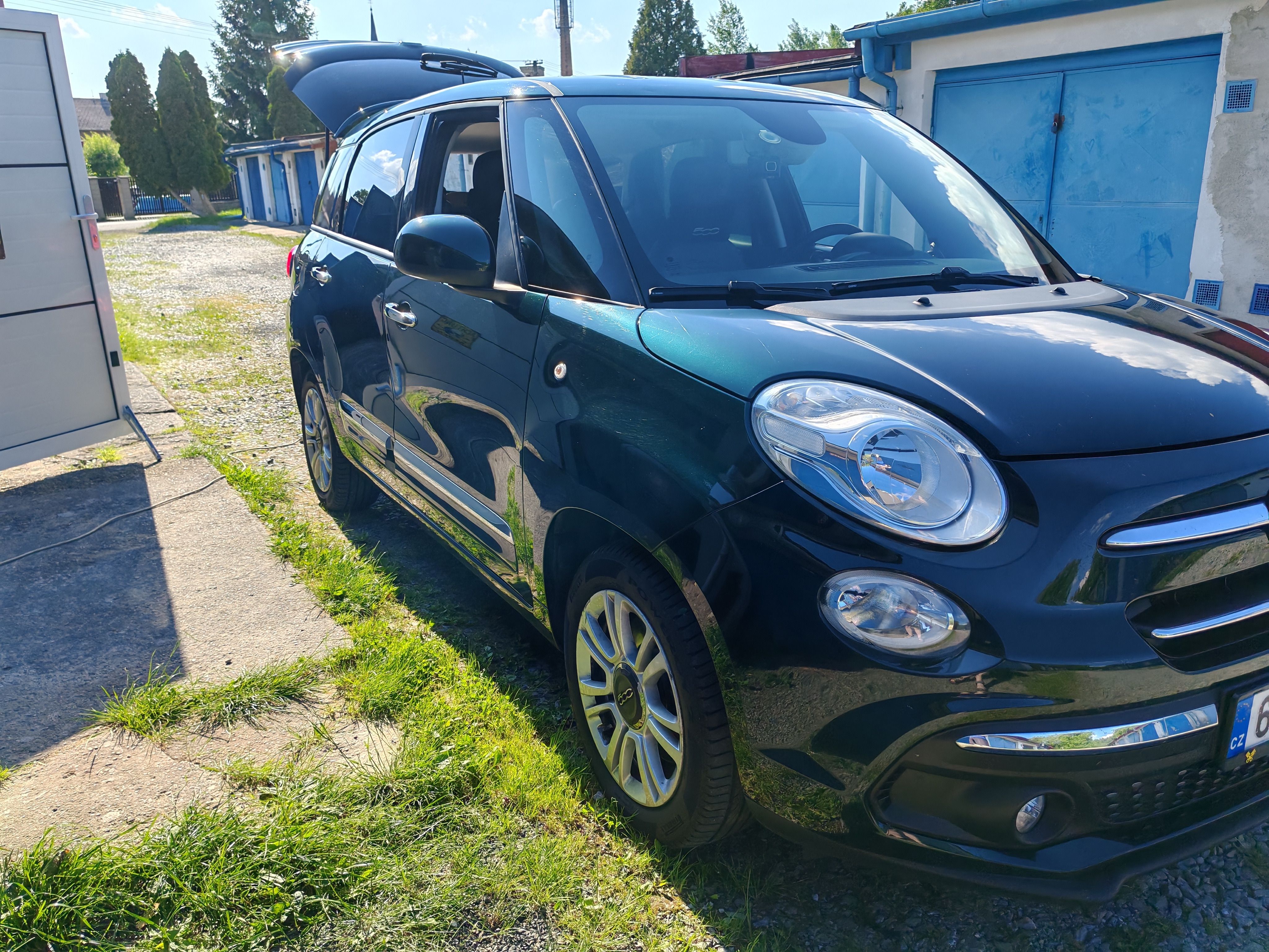 Fiat 500L, Fiat 500L Living 1.4 T-jet - fotka 2