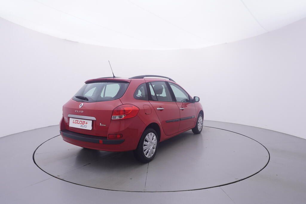Renault Clio, 1.1 . 55 kW - fotka 5