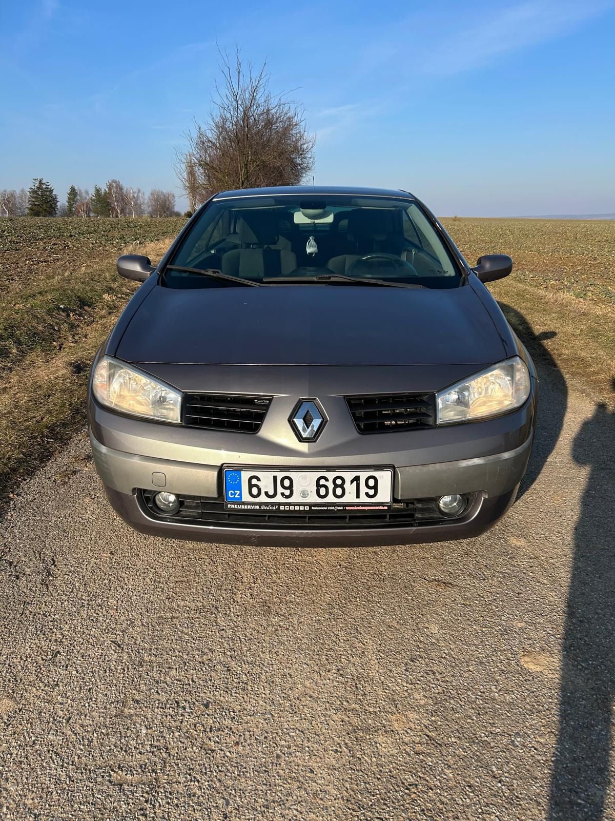 Renault Mégane, 2,0, 98 kW, benzín - fotka 2