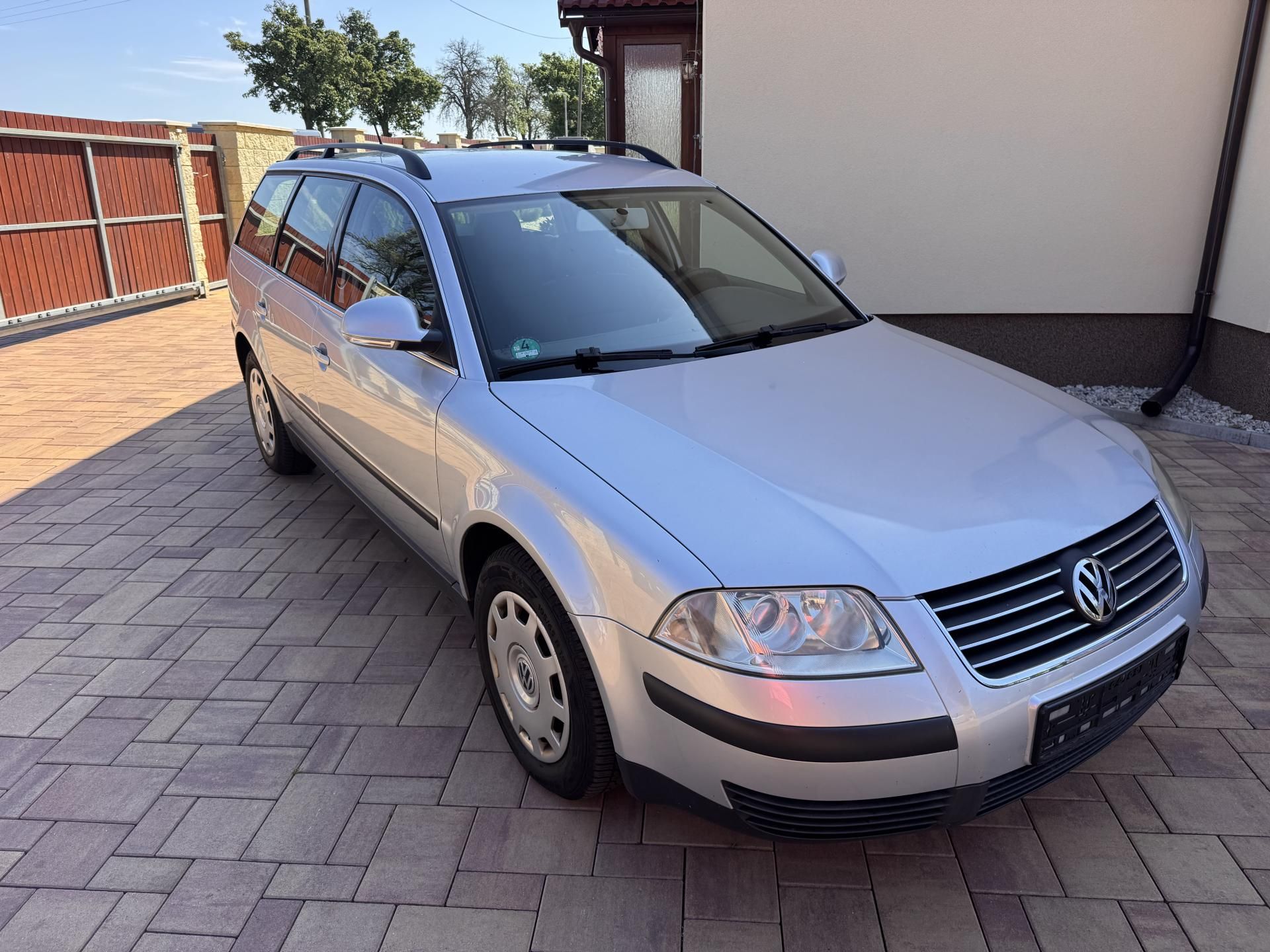 Volkswagen Passat, B5.5 1.9TDI 74Kw Comfort - fotka 3